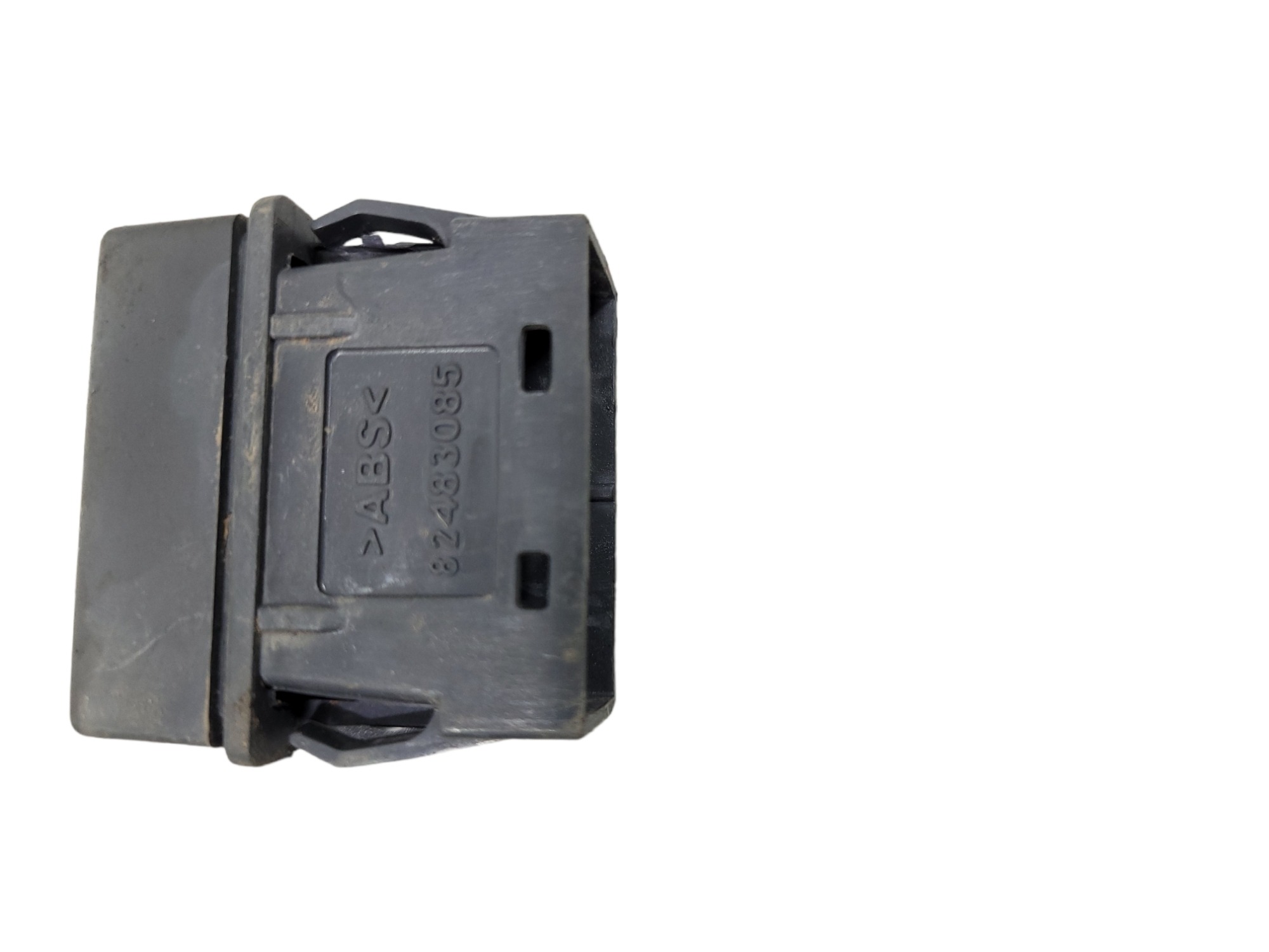 Tampa Cega Volvo Vm 82483 085 4