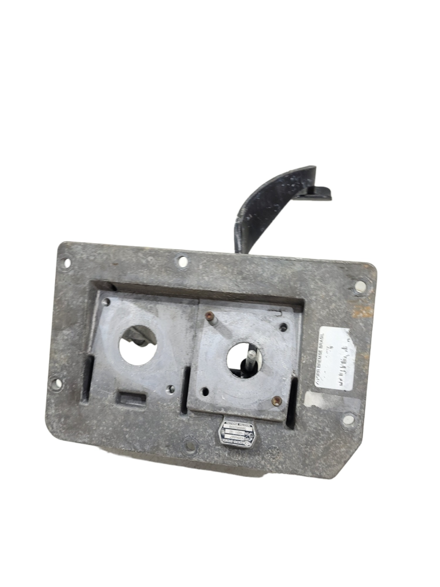Suporte Da Pedaleira Ford Cargo Ko49047 2