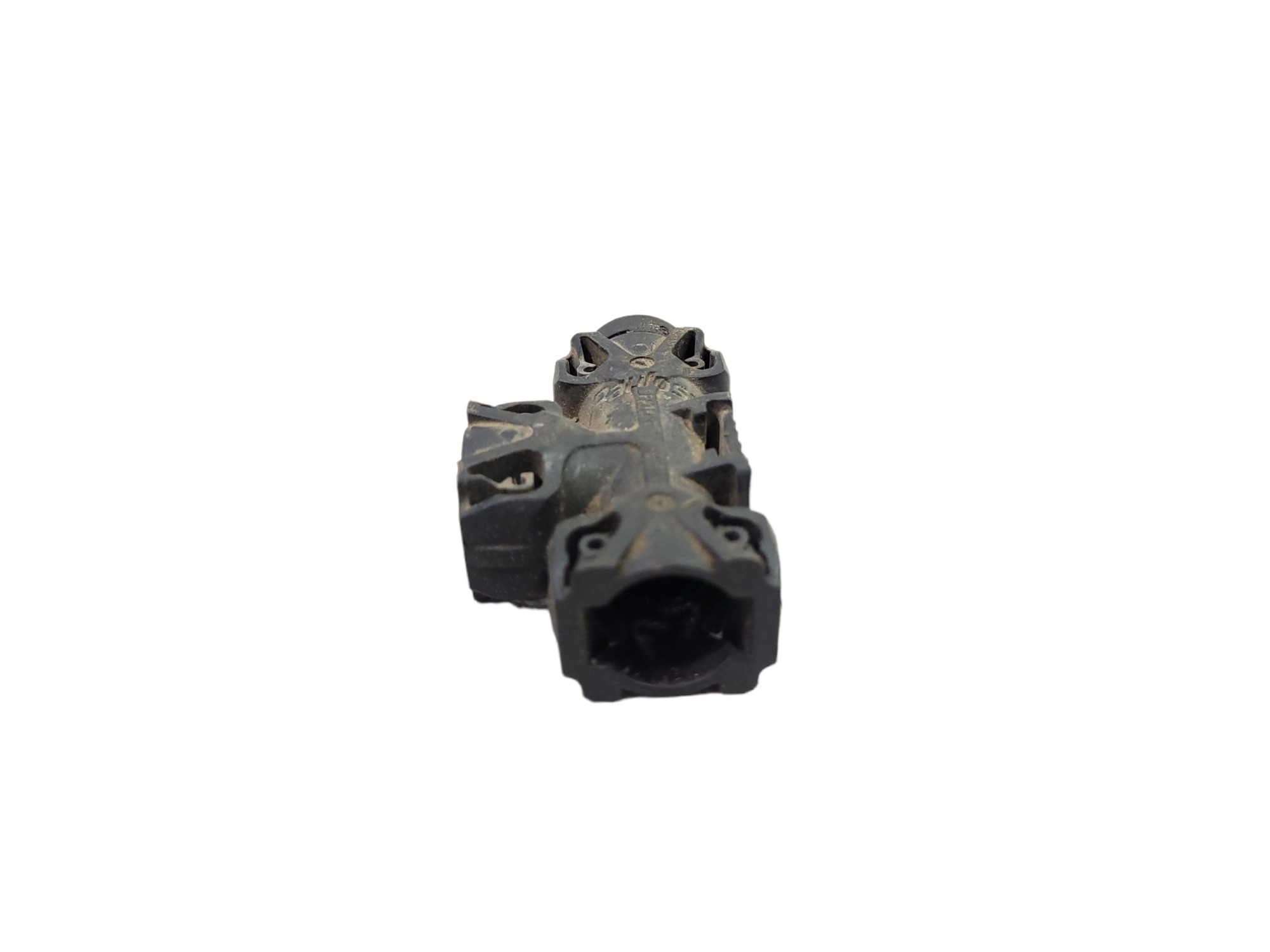 Conector T Encaixe Volvo 5