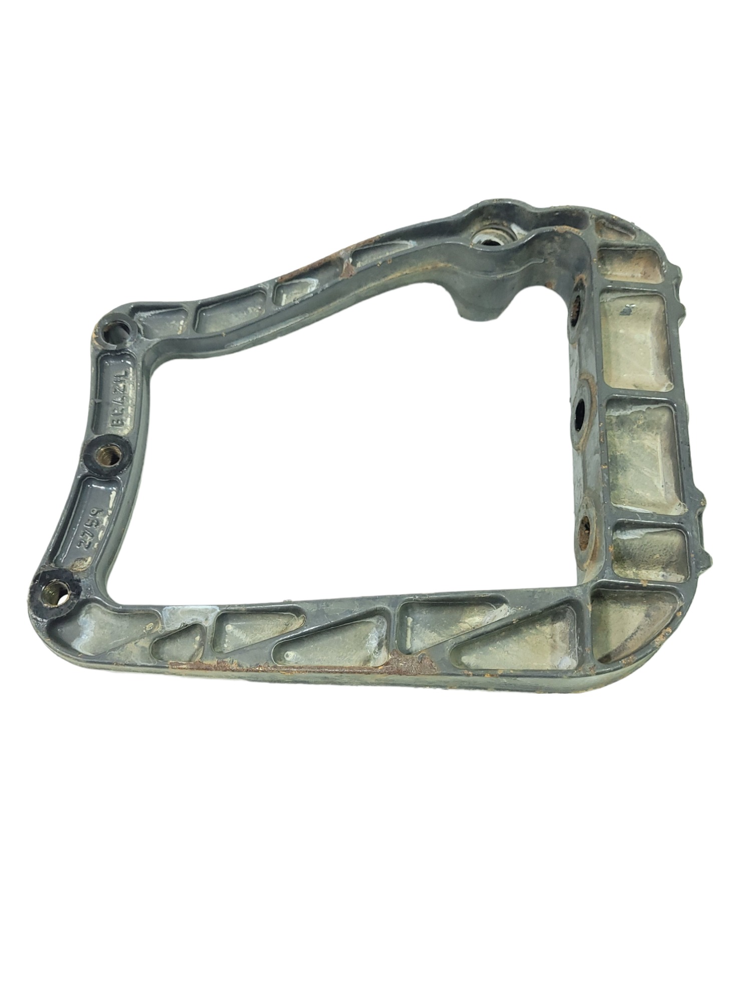 Suporte Dianteiro Bomba Do Arla Volvo Vm21451933 4