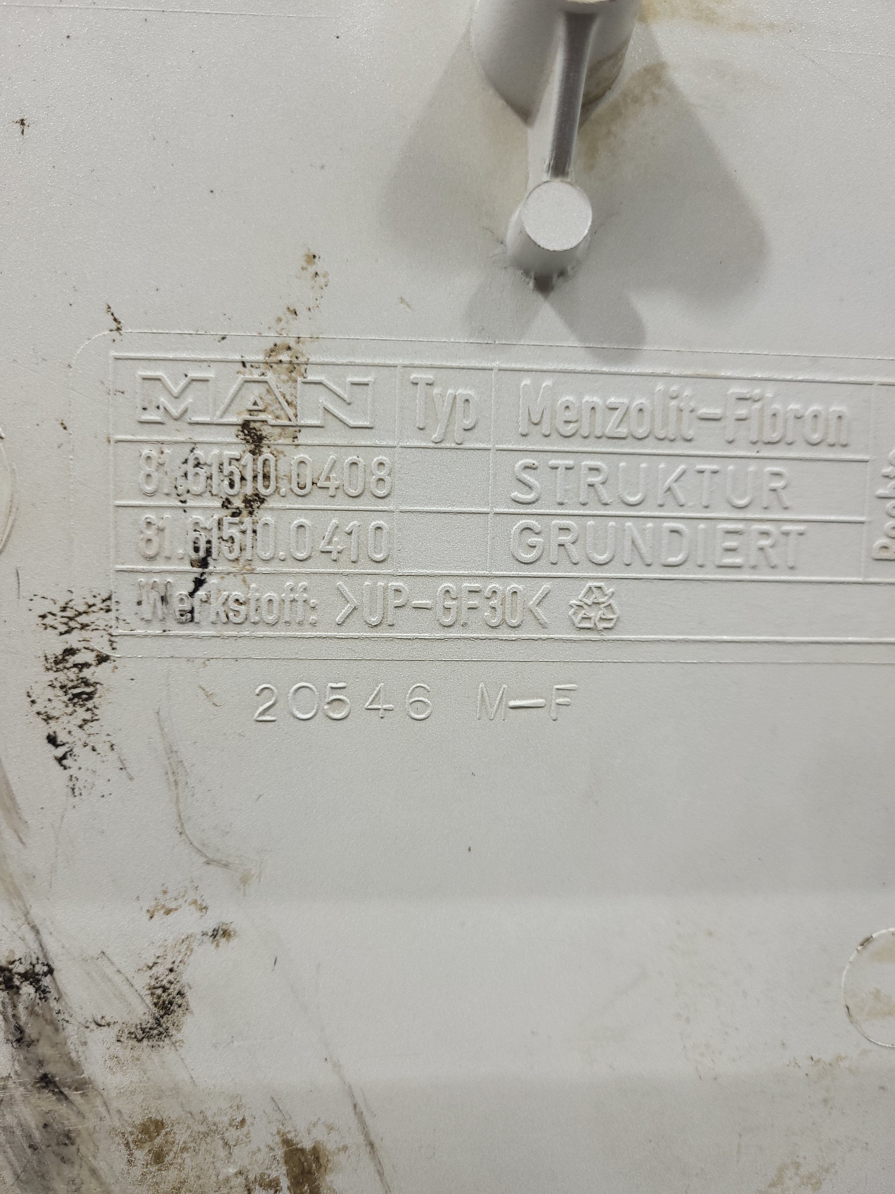 Moldura Cabine Traseira Man Tgx81615100408 5