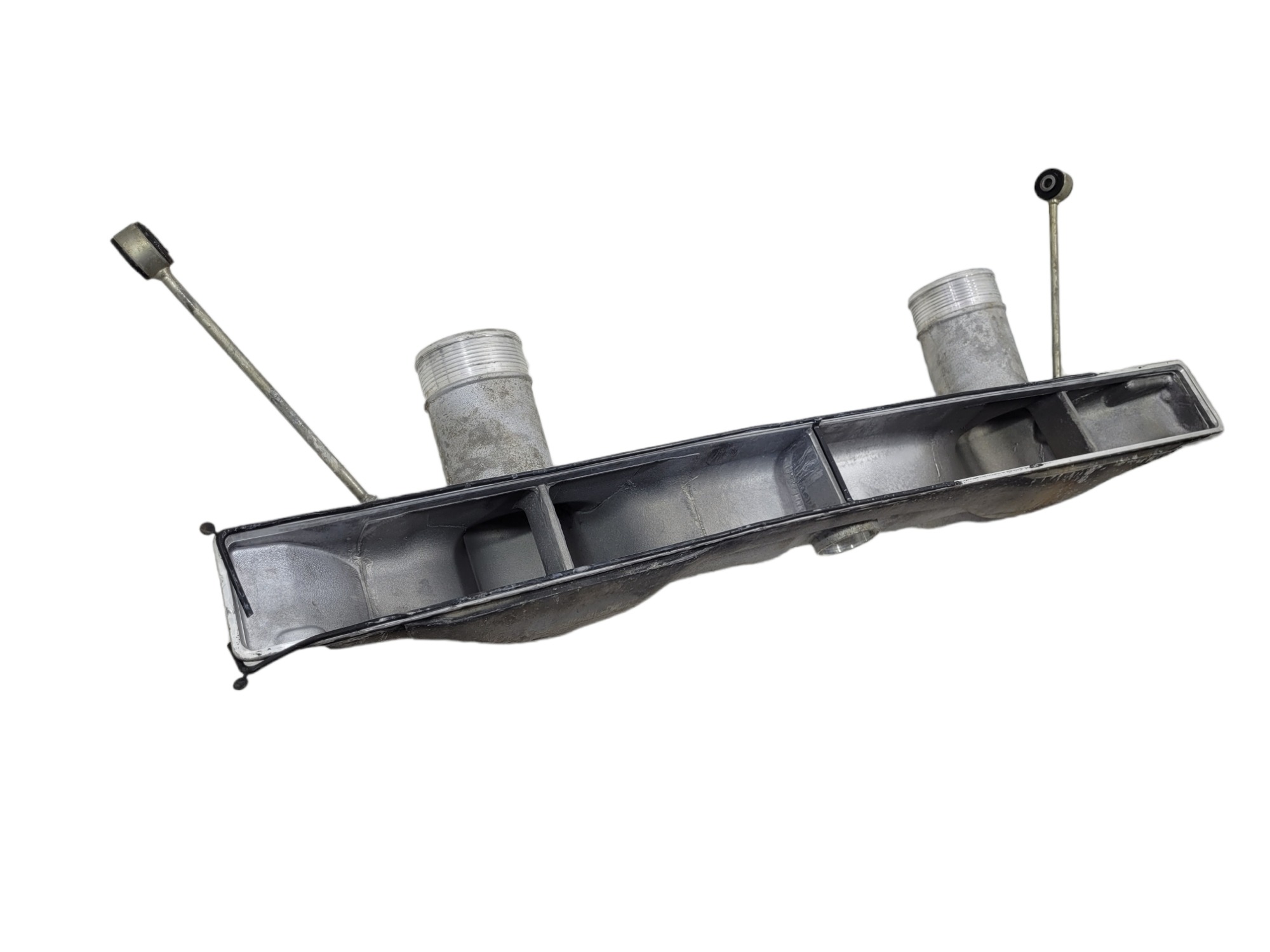 Caixa Suporte Intercooler Man D0924006 1