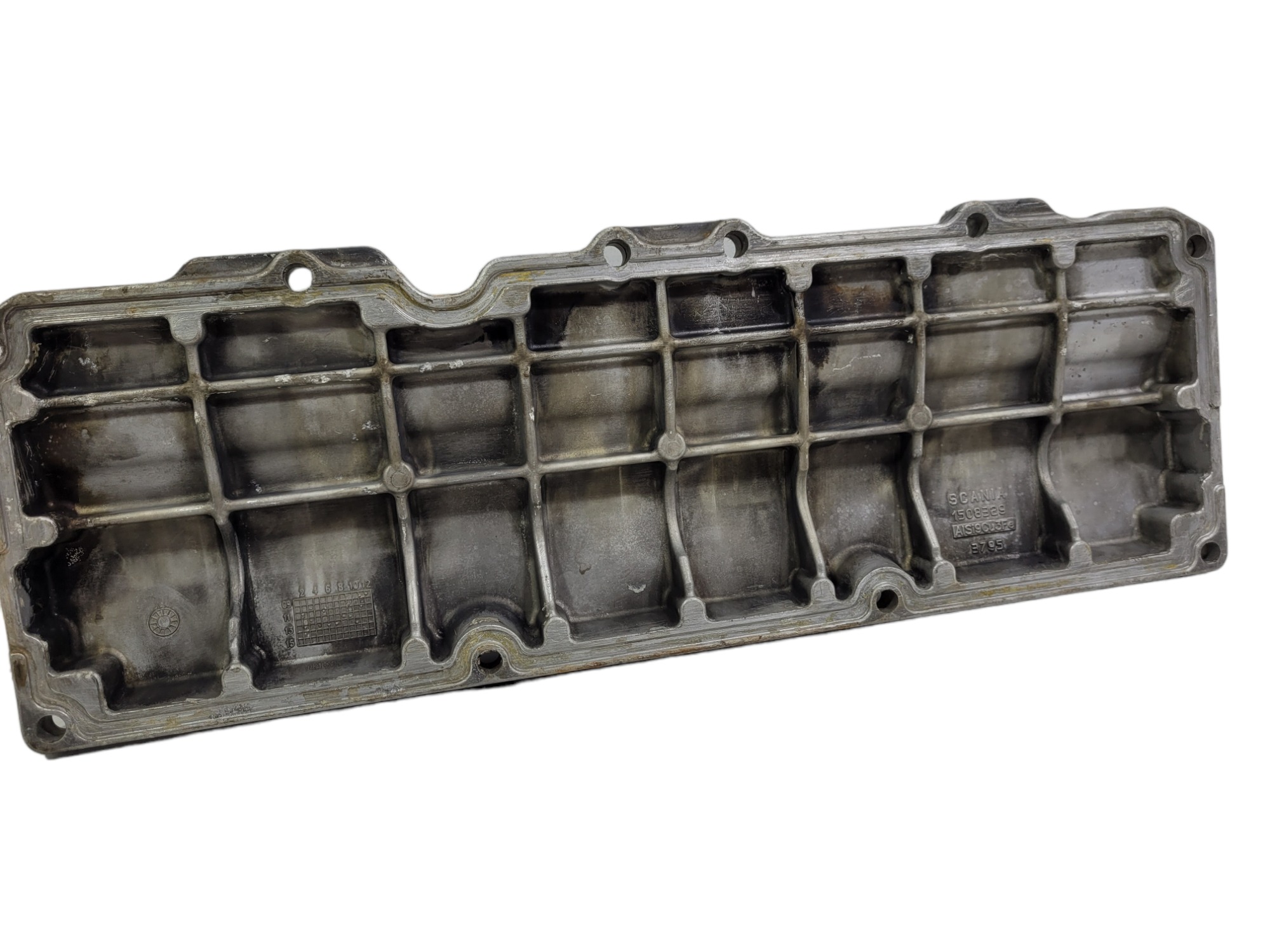 Tampa Lateral Do Motor Scania 440 1508329 1