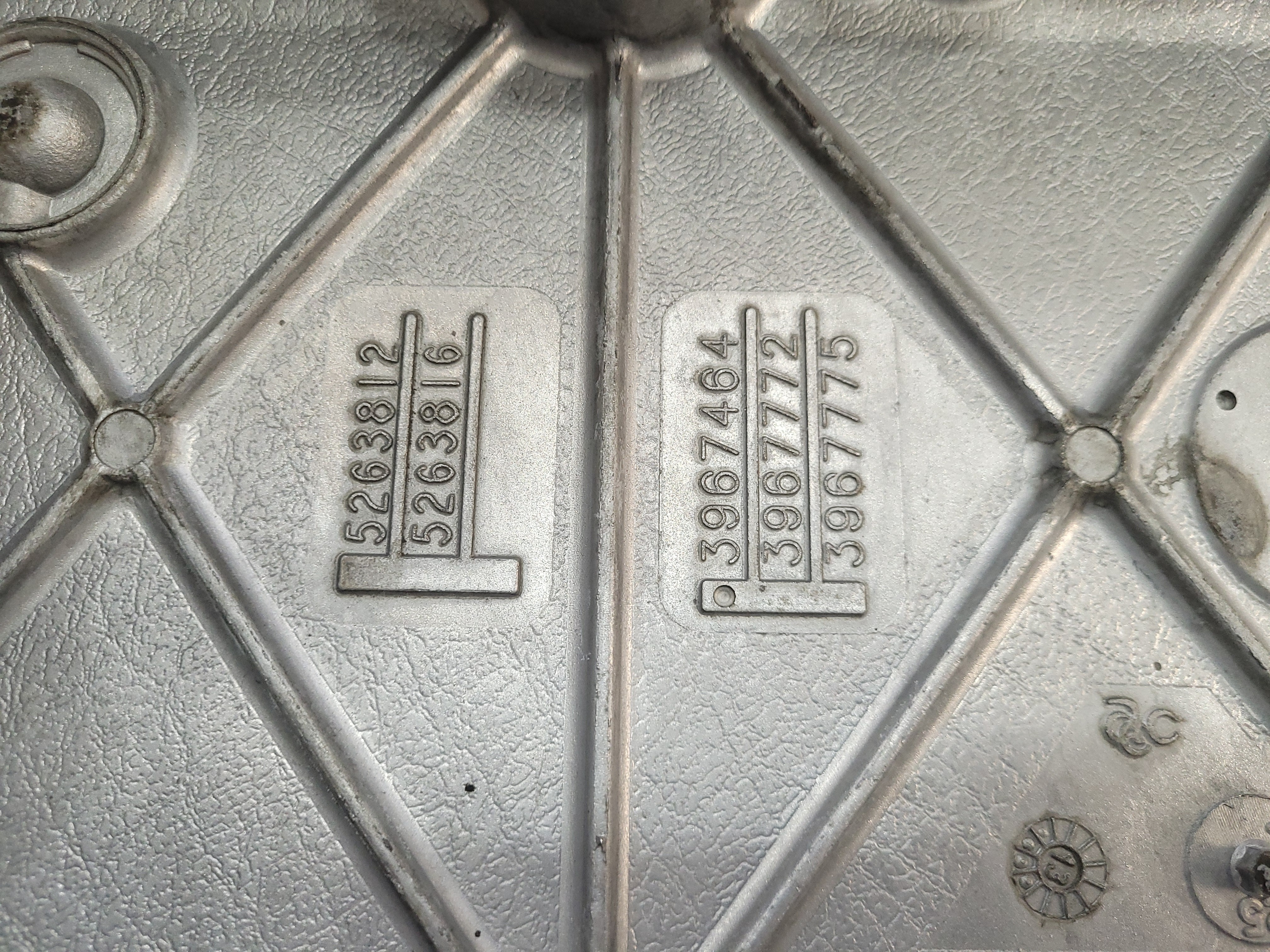 Tampa Válvula Motor Cummins Vw3967464 5