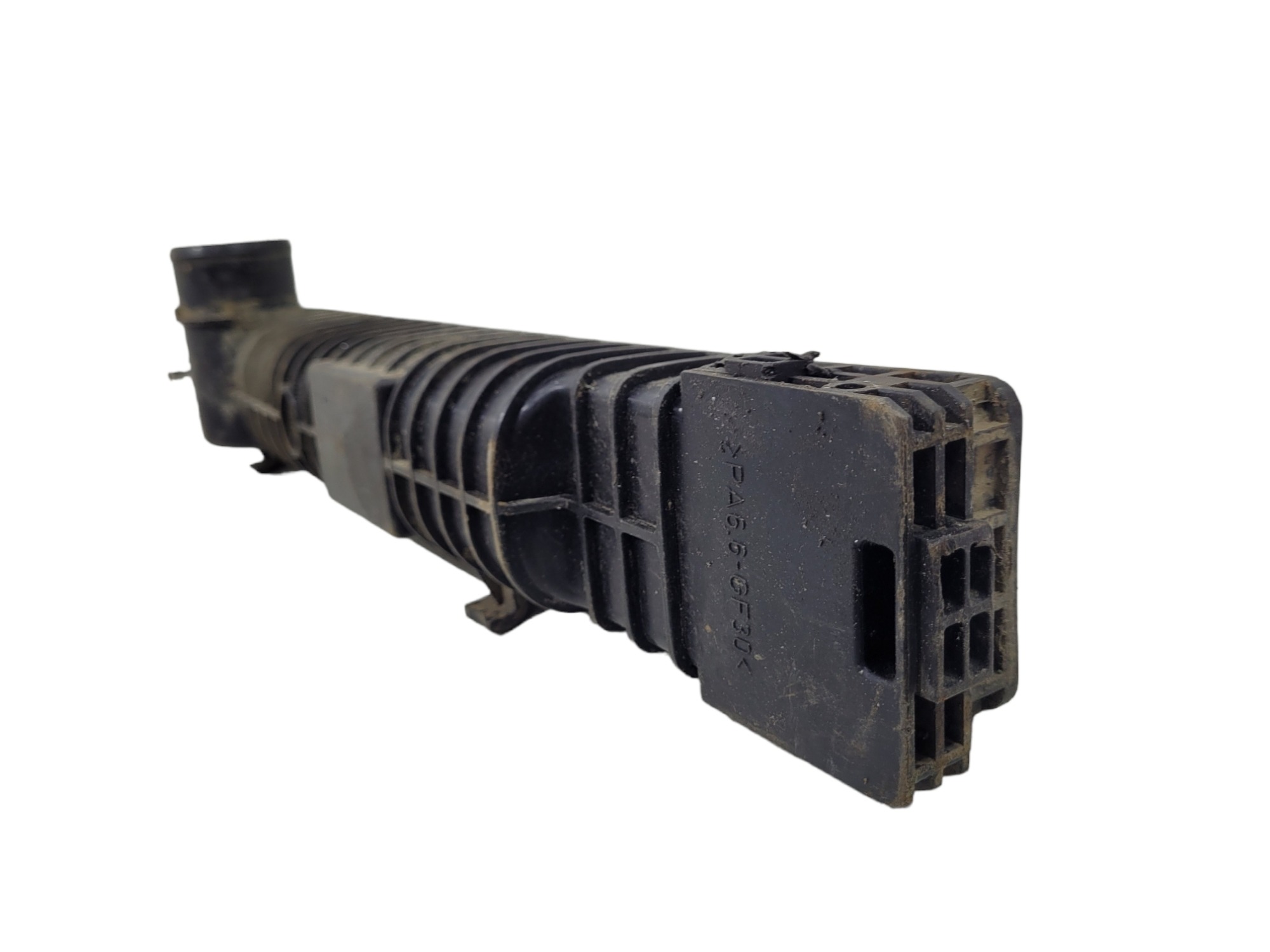 Caixa Radiador Água Volvo Vm 3