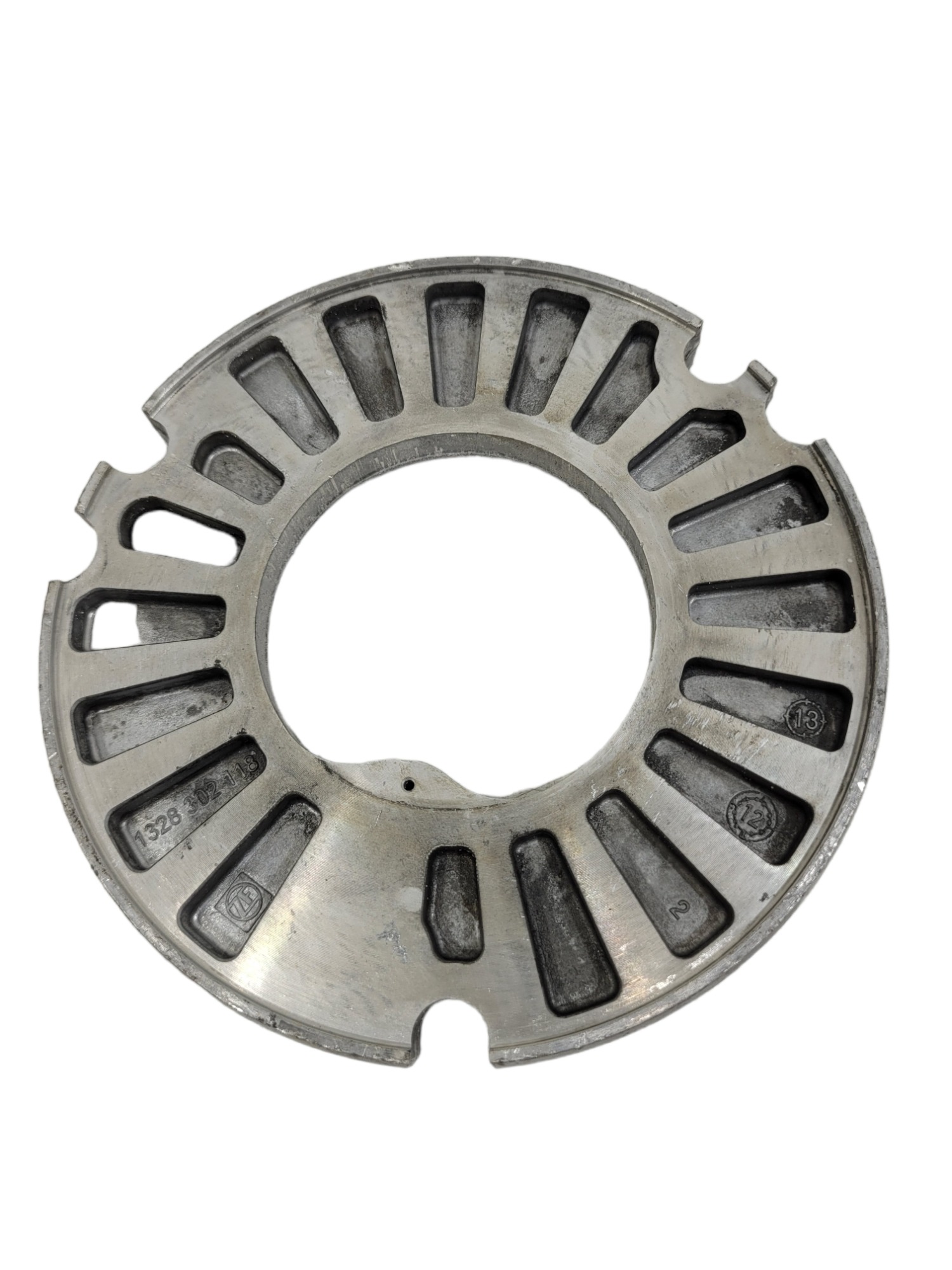 Tampa Caixa Zf Iveco 1328302118 1