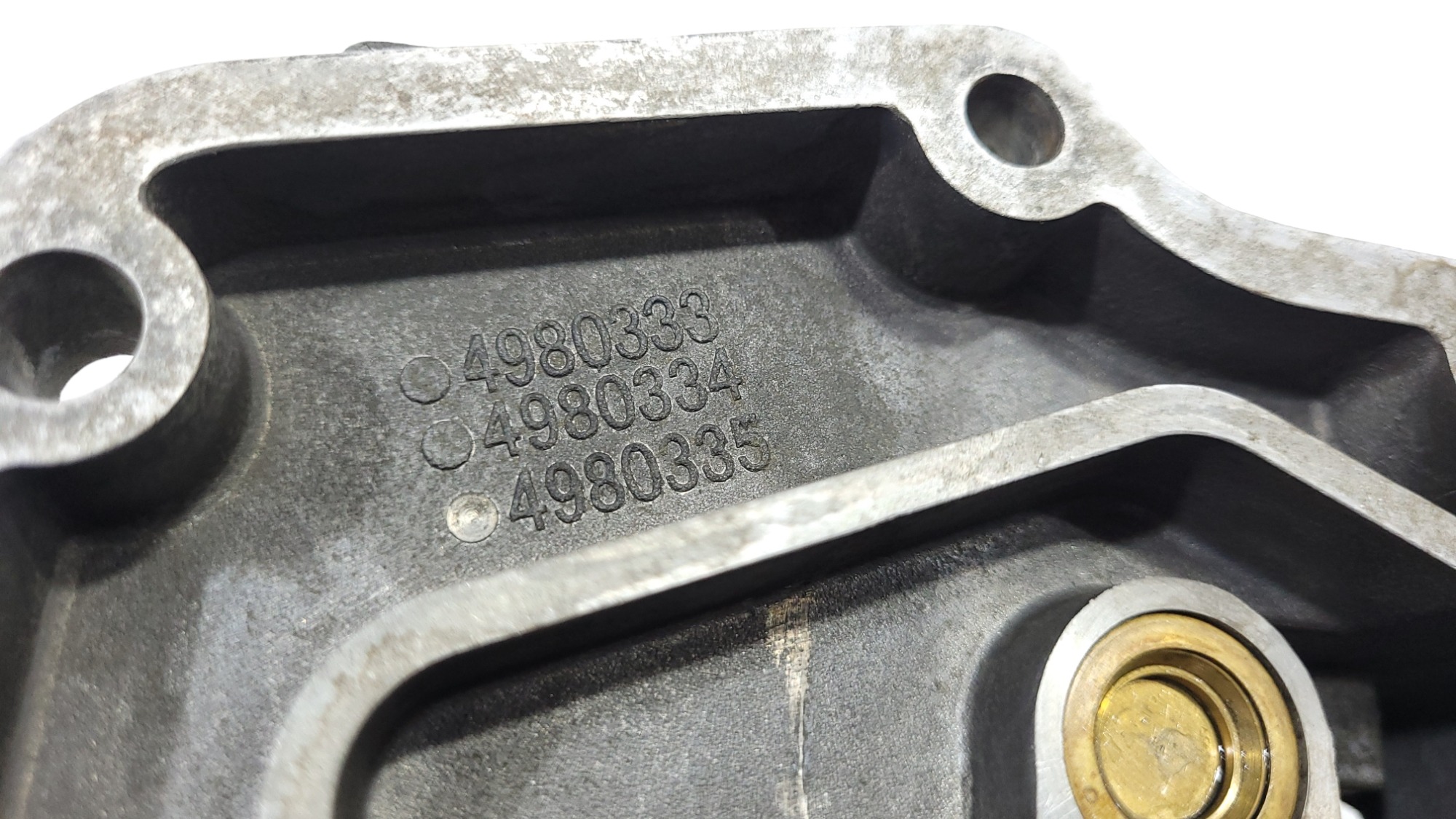 Cabeçote Filtro Óleo Motor Cummins Isb 4980333 3
