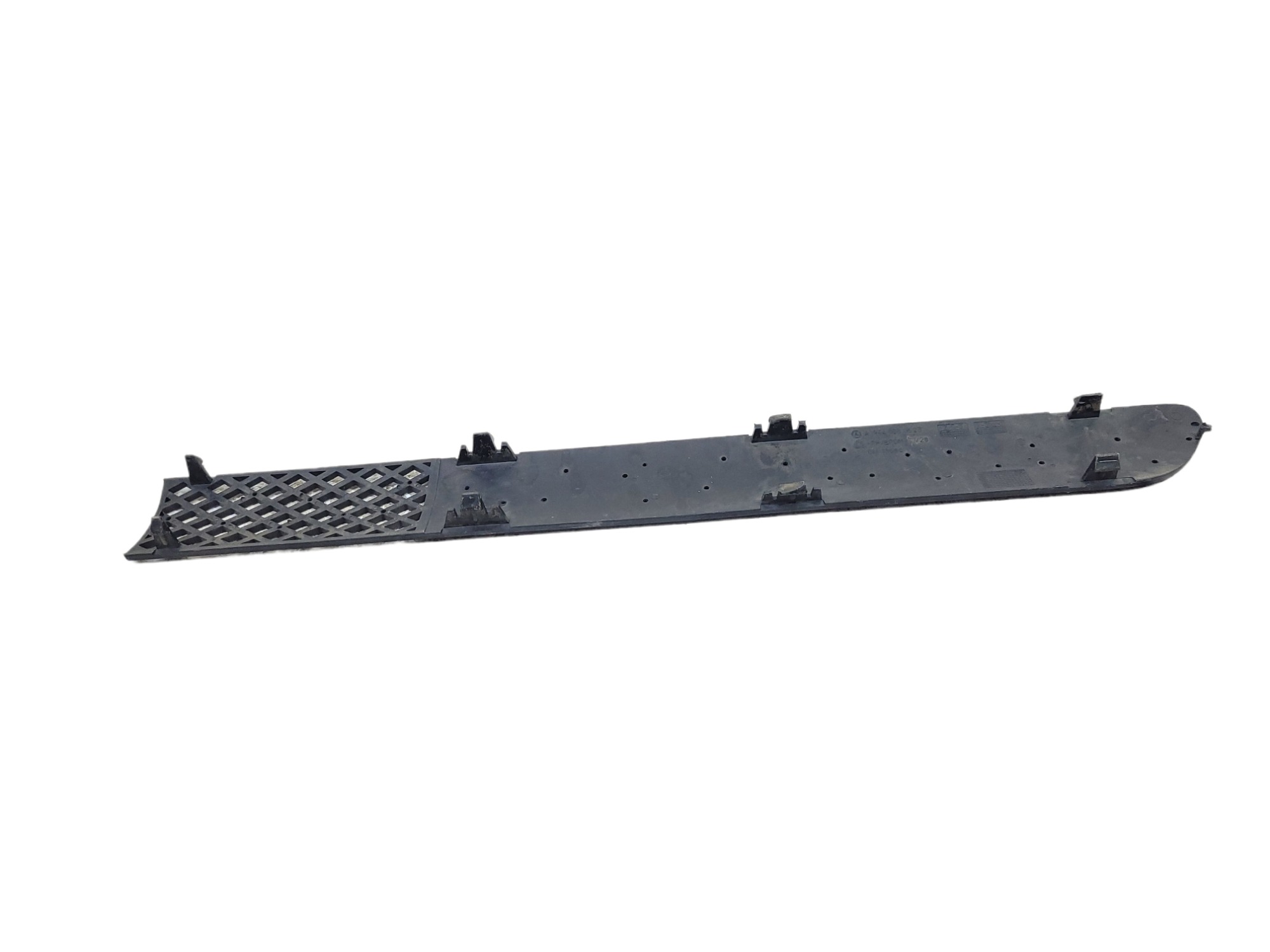 Friso Superior Direito Grade M Benz Axor 2540 2006 4