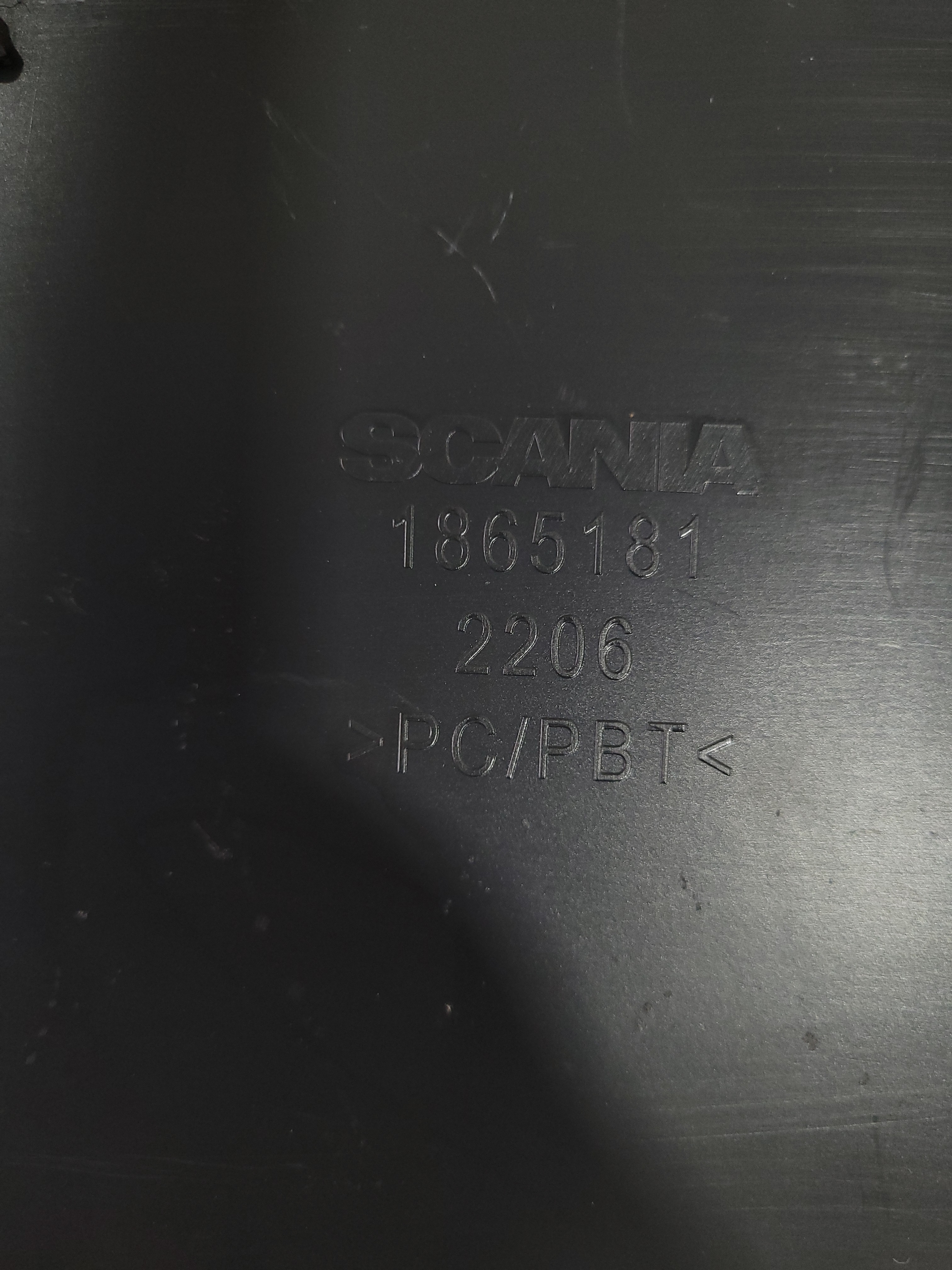 Capa Central Parachoque Scania 1865181 10