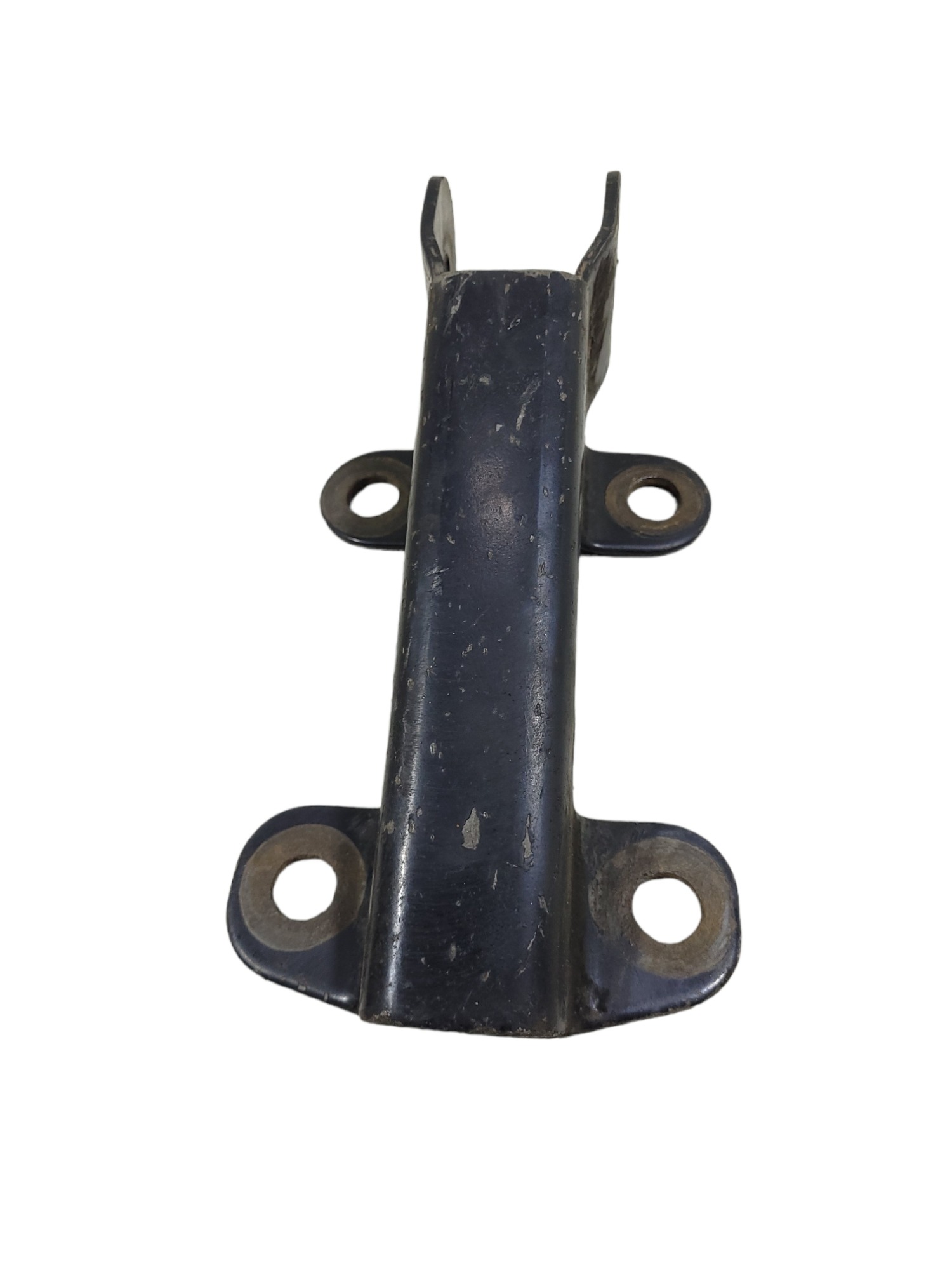 Suporte Da Barra Estabilizadora Traseira Vw 8120 E 8150 1