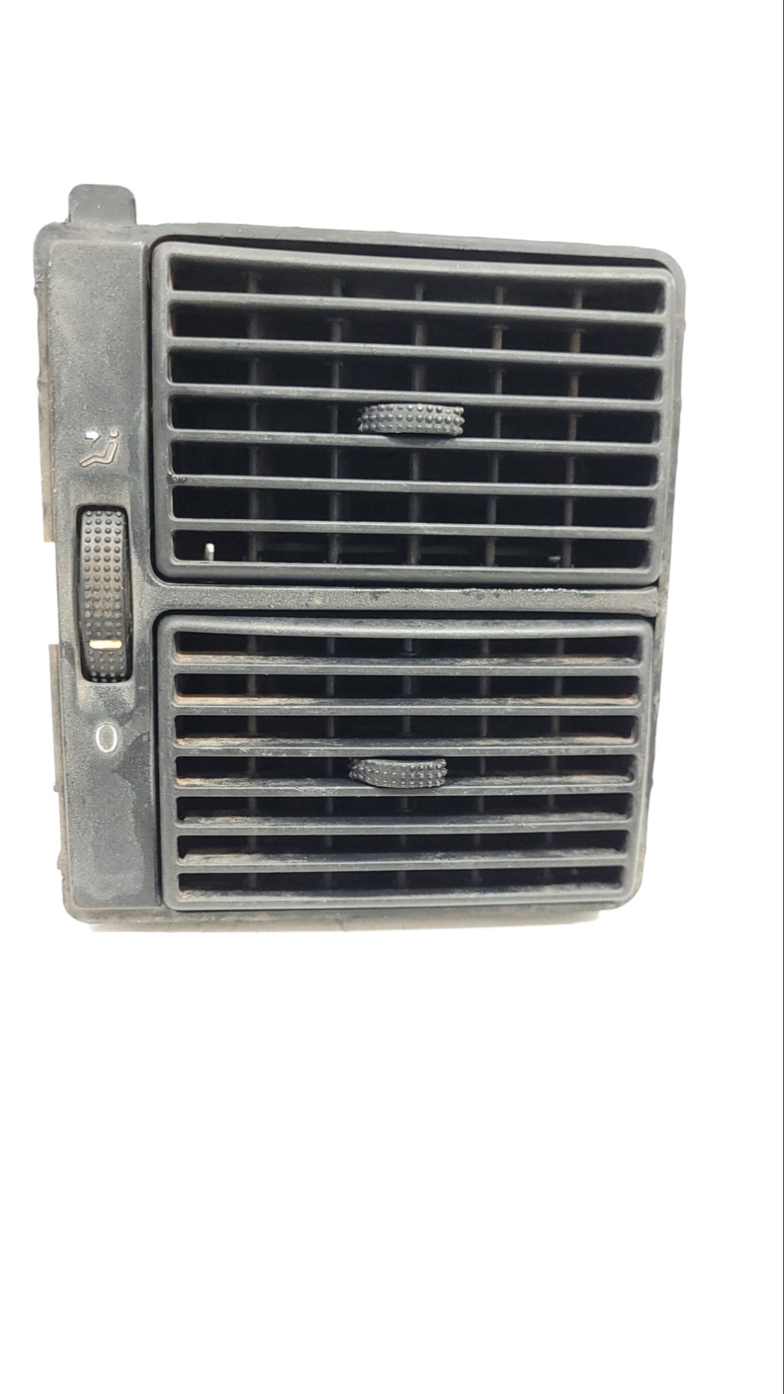 Difusor Ar Painel Direito Vw Constellation 2r2819706 1