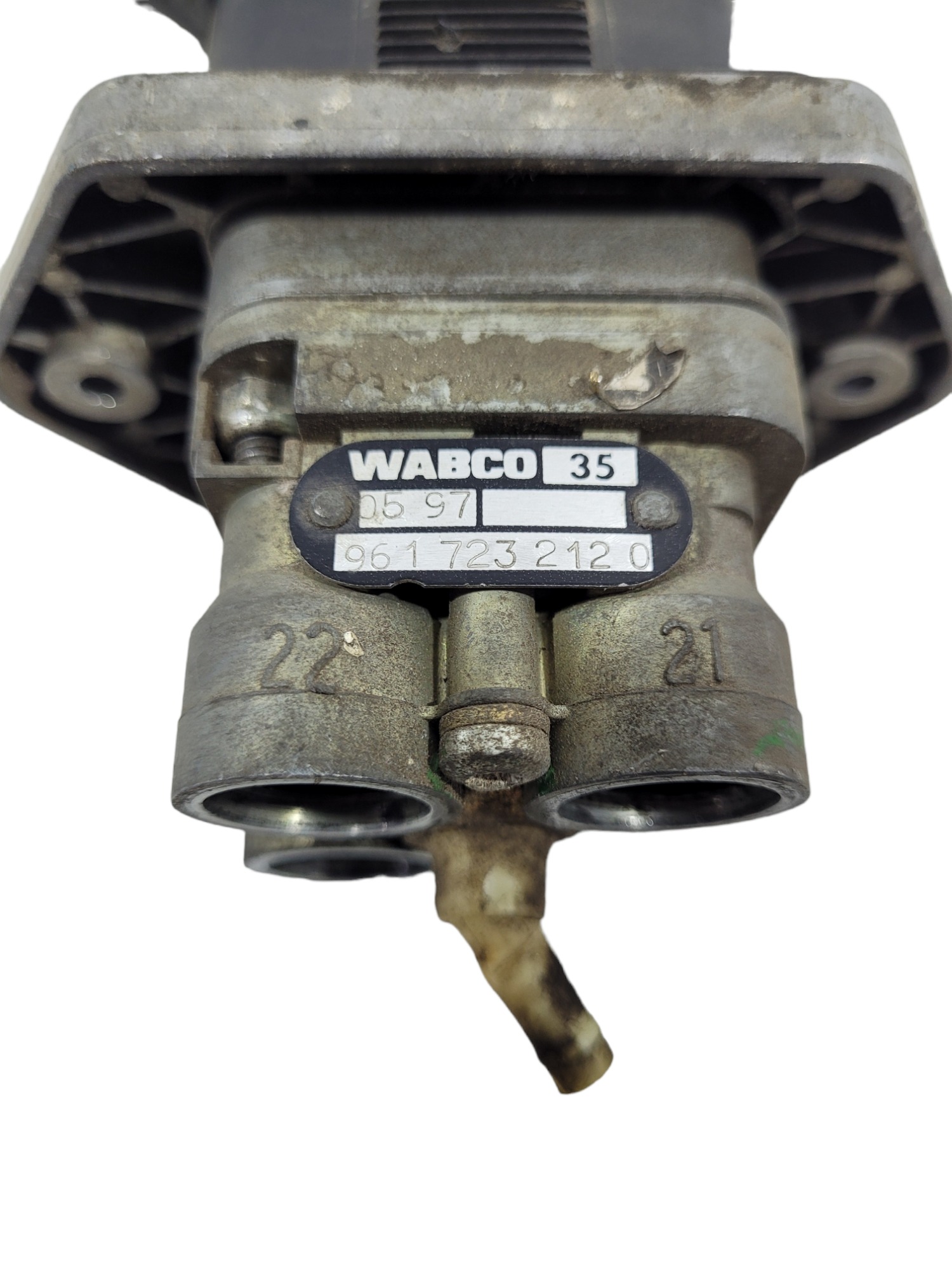 Válvula Freio  Mão Manete Saídas 16mm Wabco  n9617232120 4