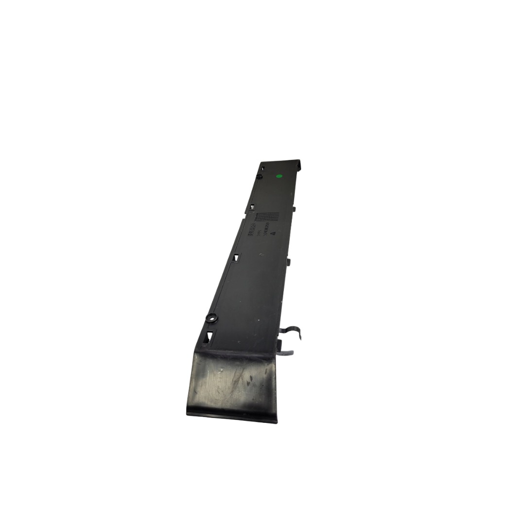 Tampa Acabamento Iveco Eurocargo 504086200 4