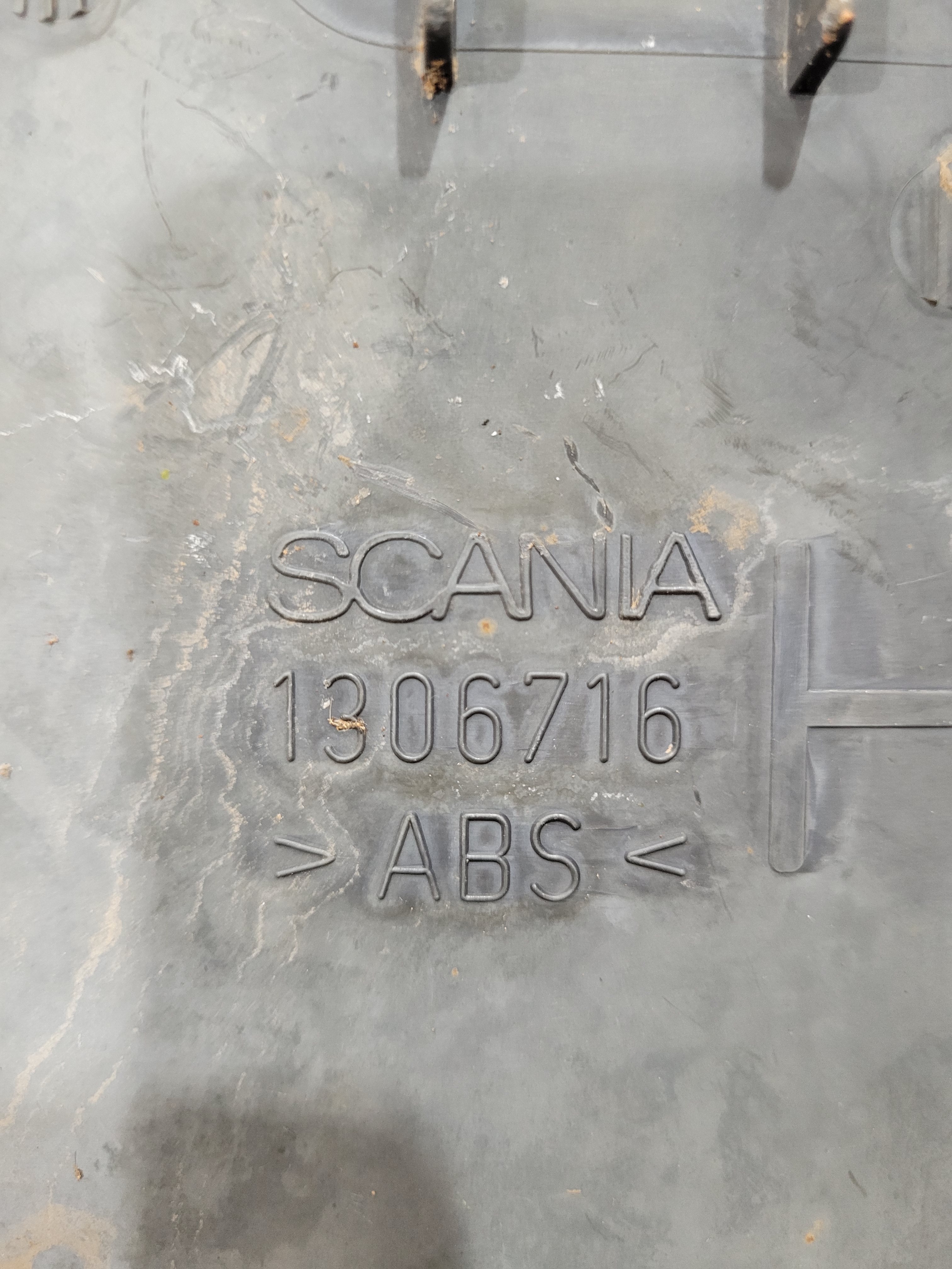 Tampa Console Superior Direito Scania S4 1306716 6