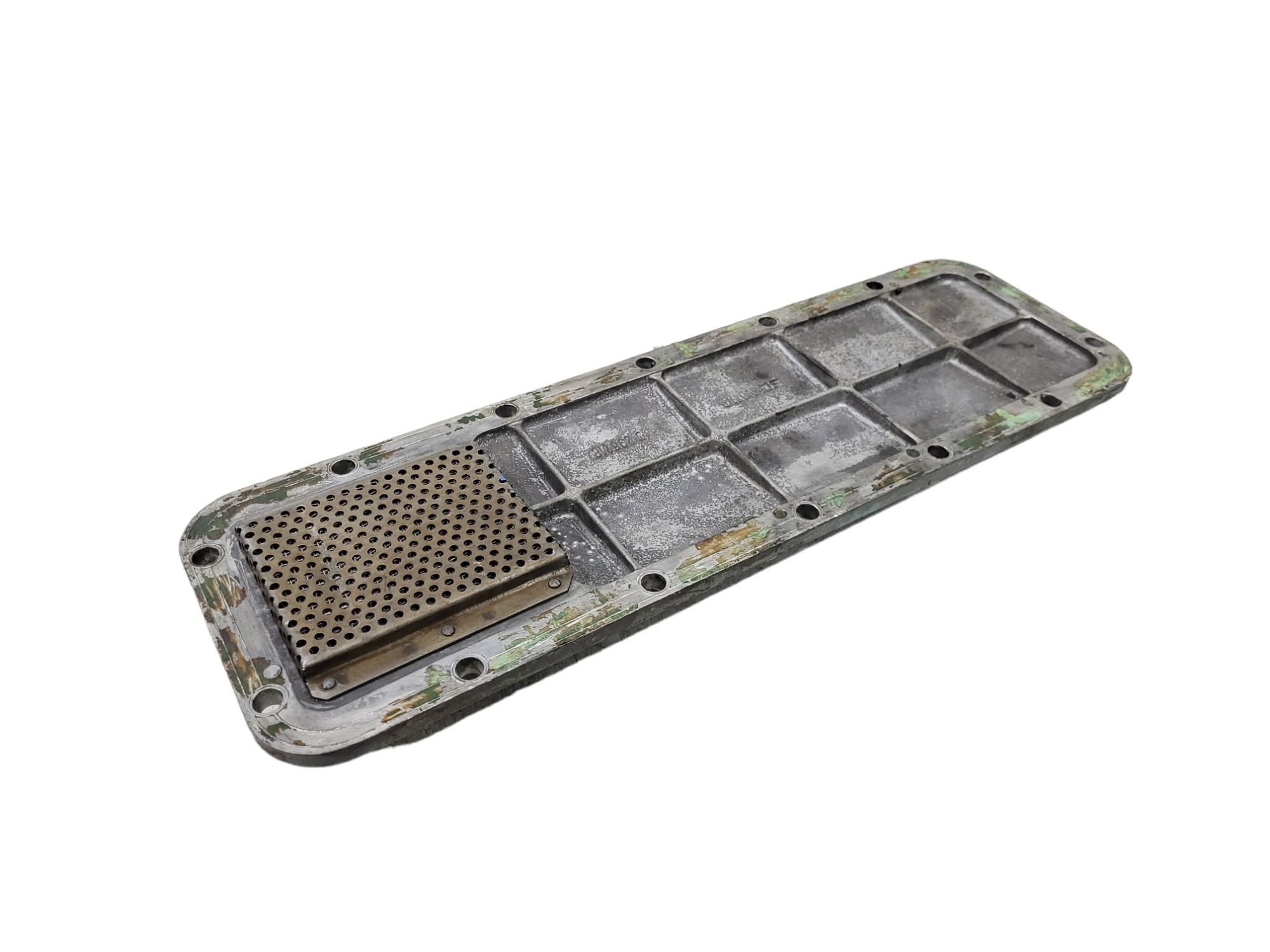 Tampa Lateral Motor Scania 113 295218 4