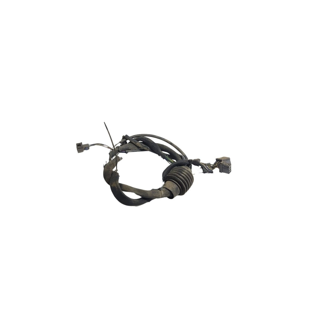Chicote Porta M. Benz Atego ; 1