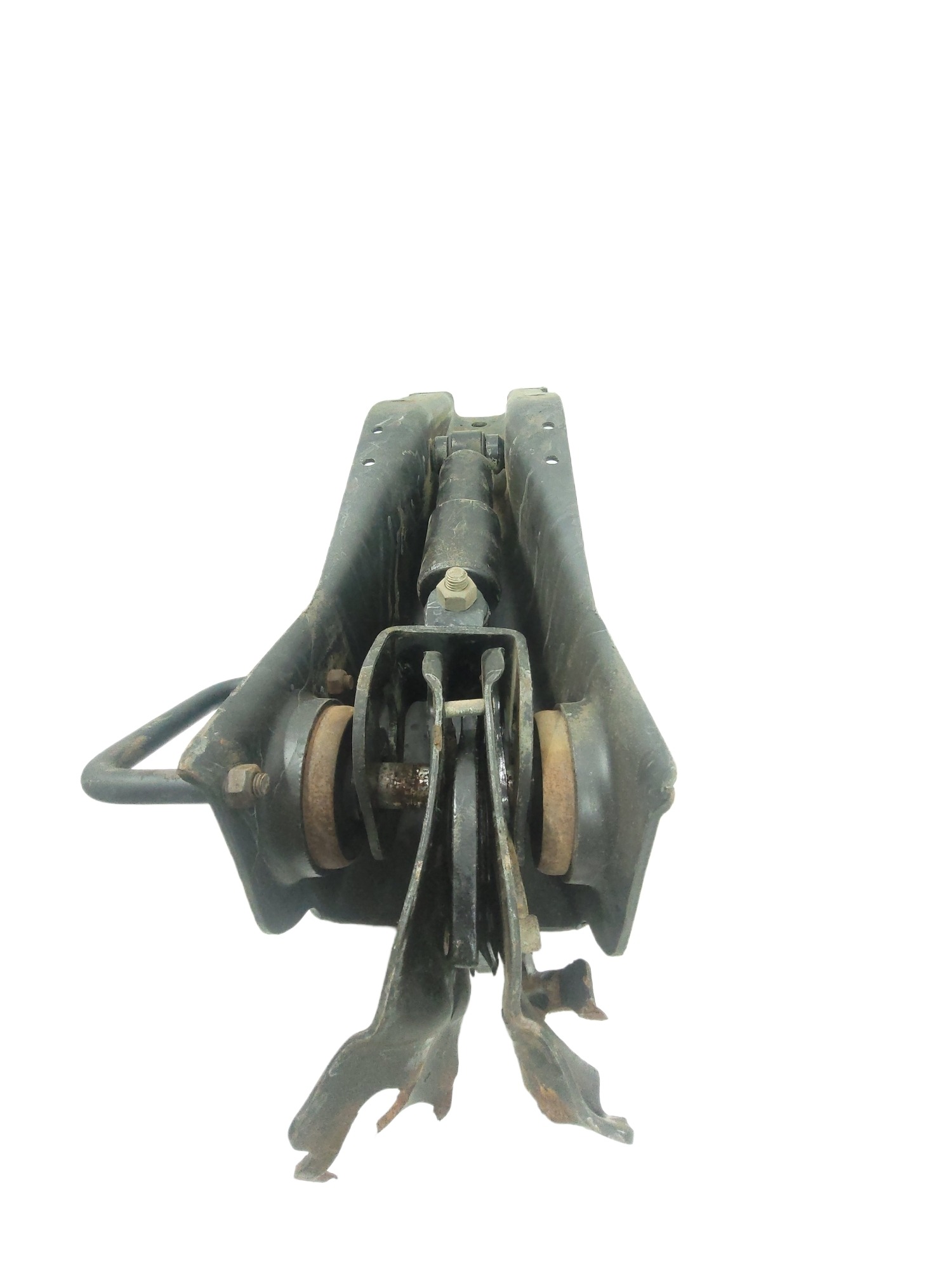 Suporte Amortecedor Traseiro Cabine Ford Cargo 815 = 5
