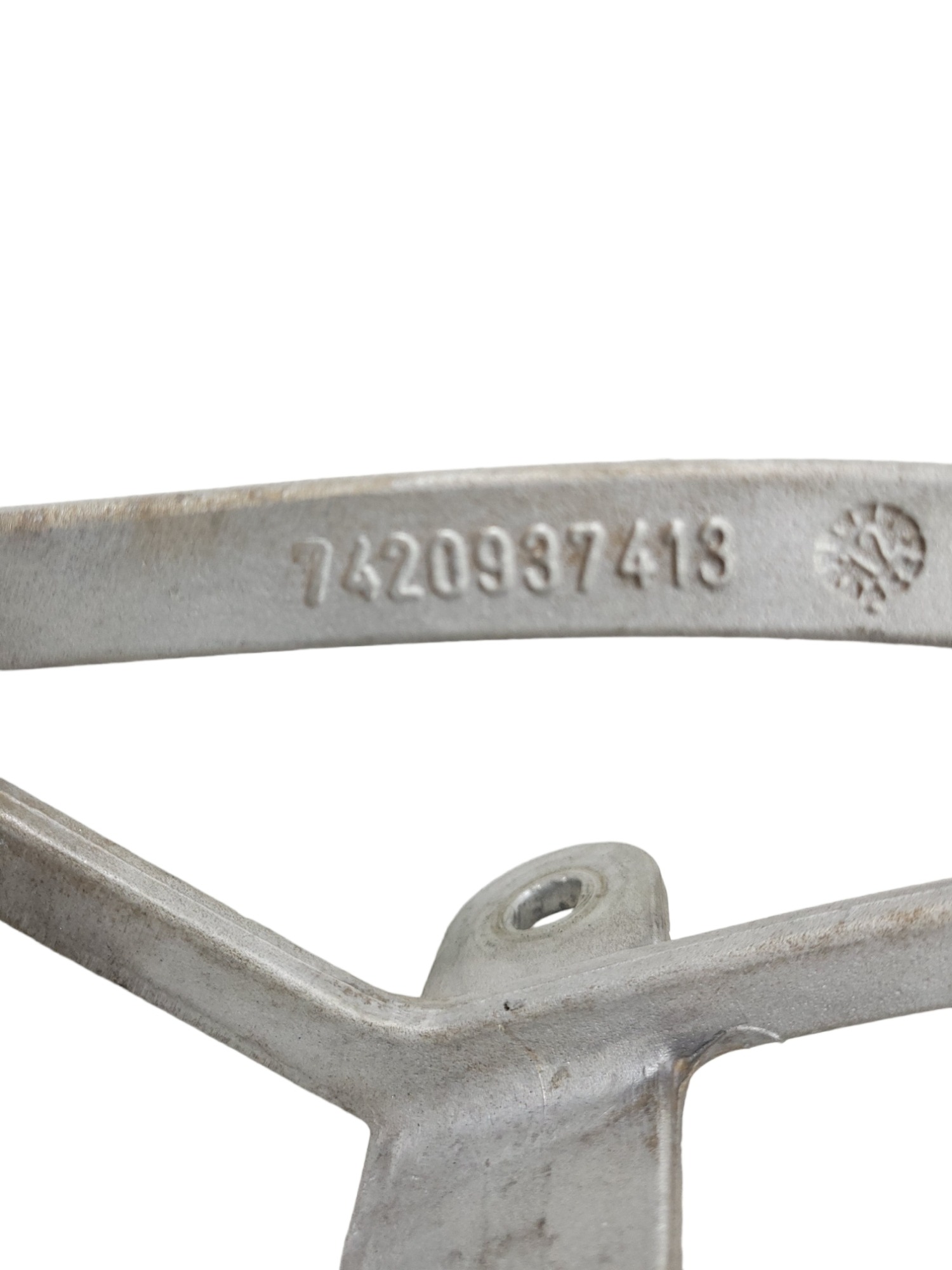 Suporte Do Quebrasol Volvo Vm 7420937413 5