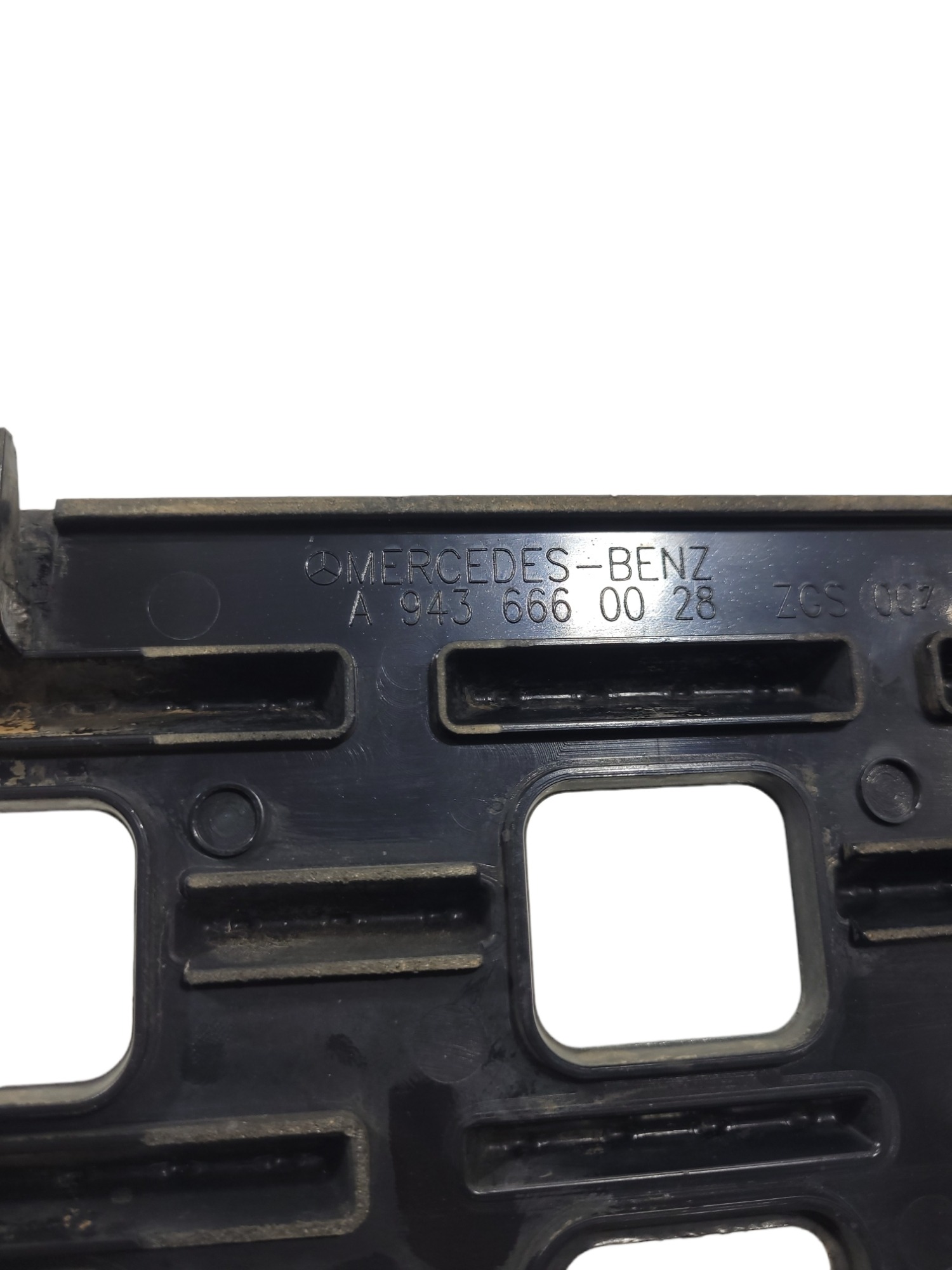 Pisante Estribo M Benz Actros A9436660028 5