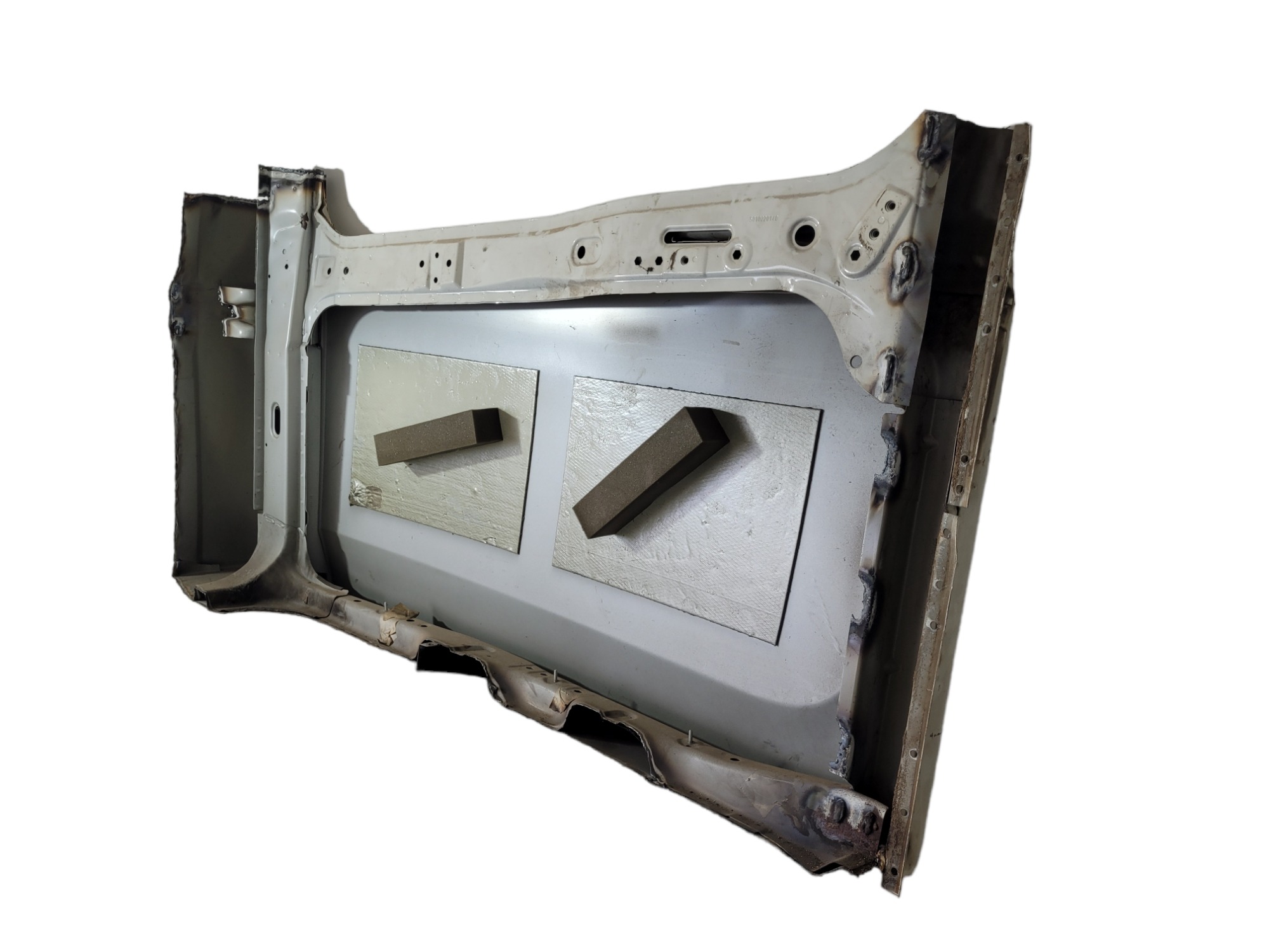 Lateral Esquerda Volvo Vm 010309094 4