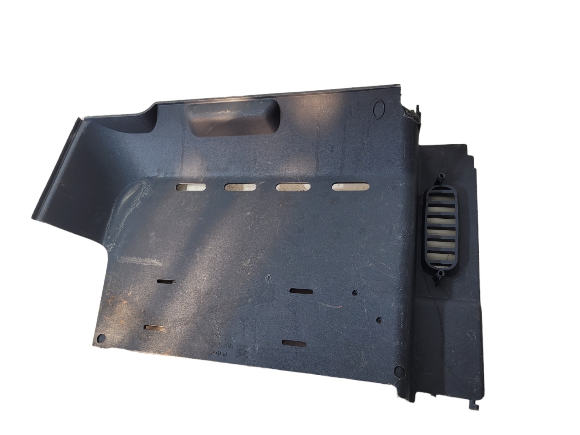 Painel Cabine Direito Scania1893038 2