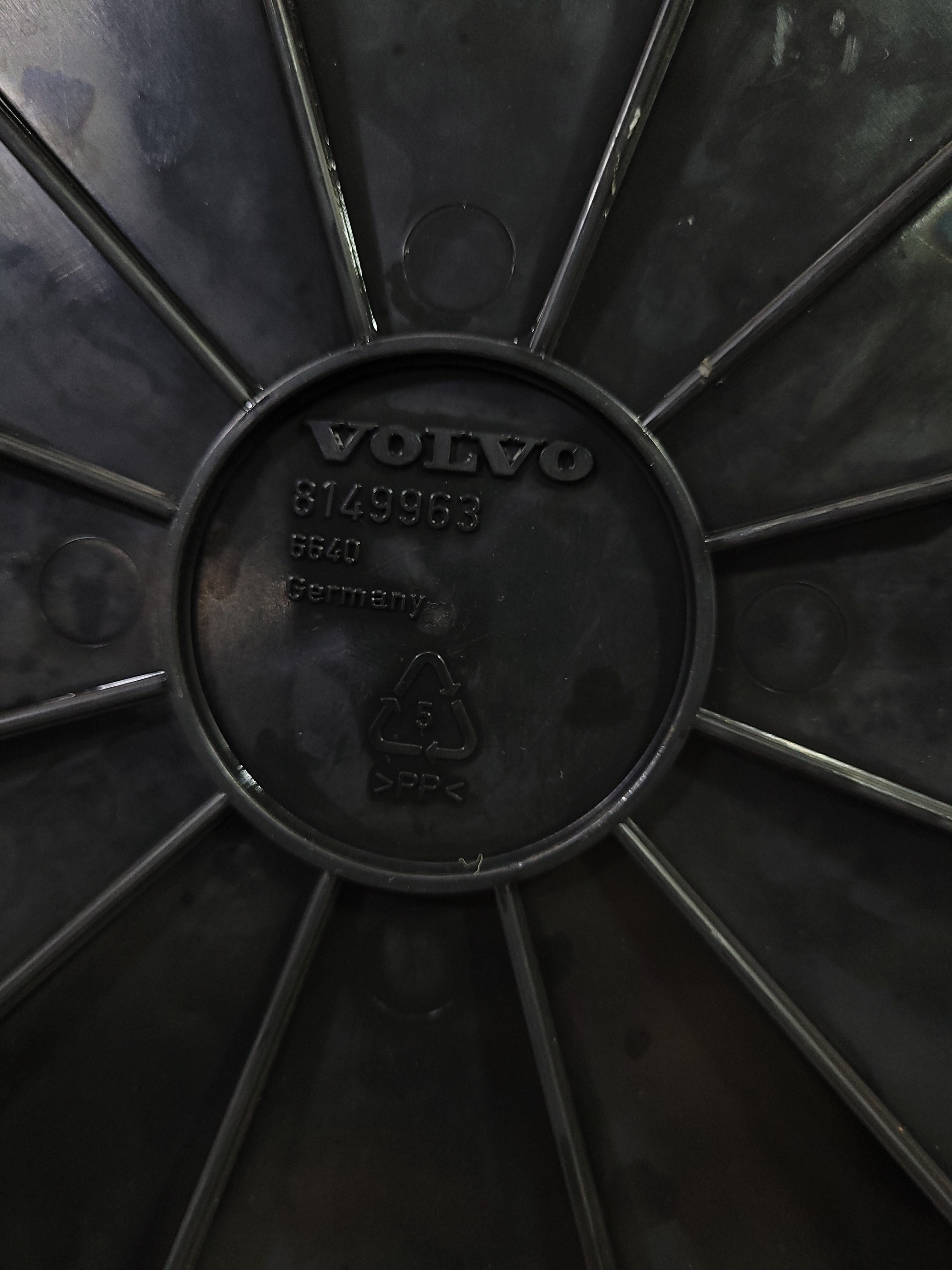 Tampa Filtro Ar Volvo Fh8149963 5