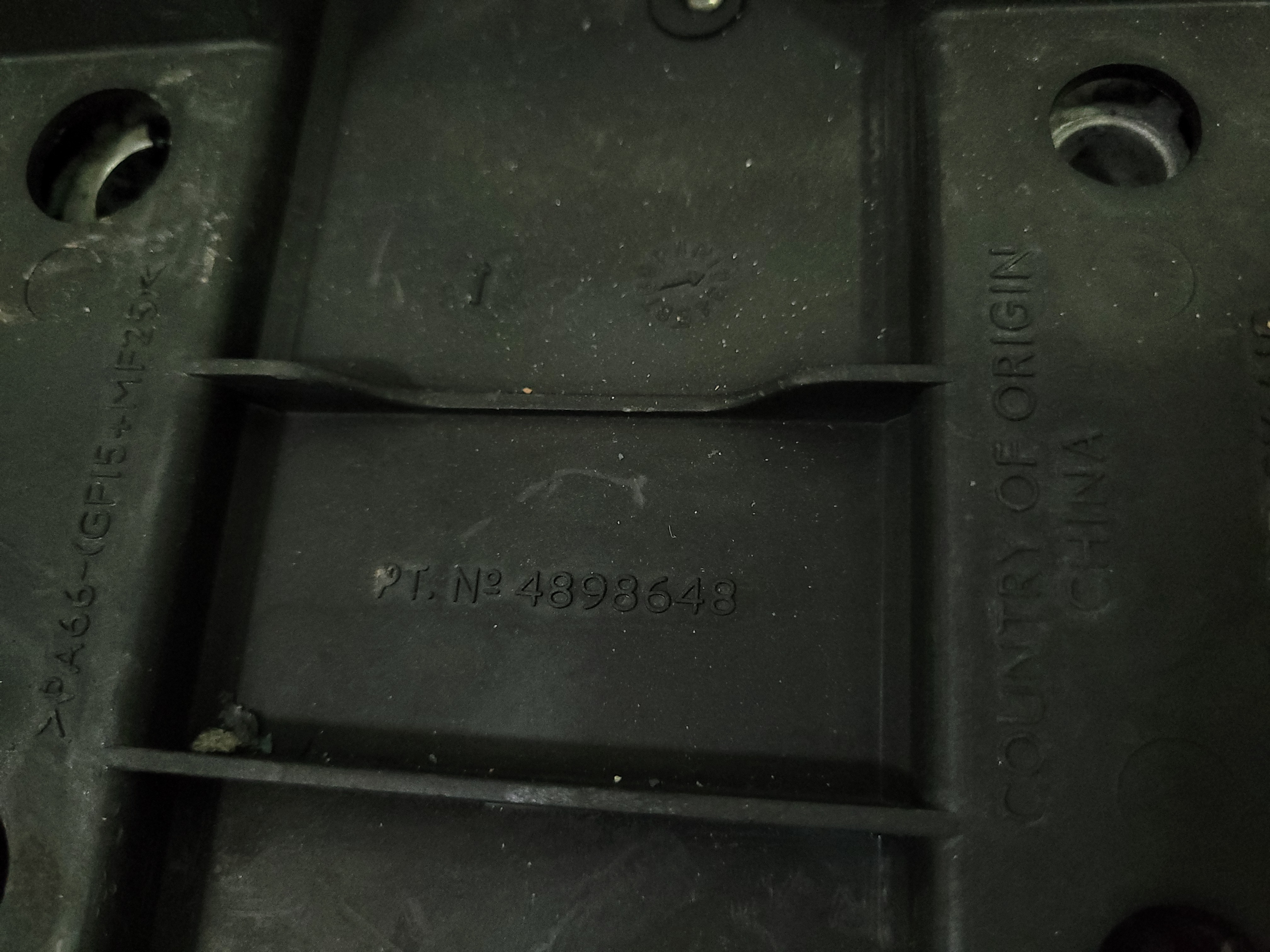 Tampa De Válvula Motor Cummins4898648 5