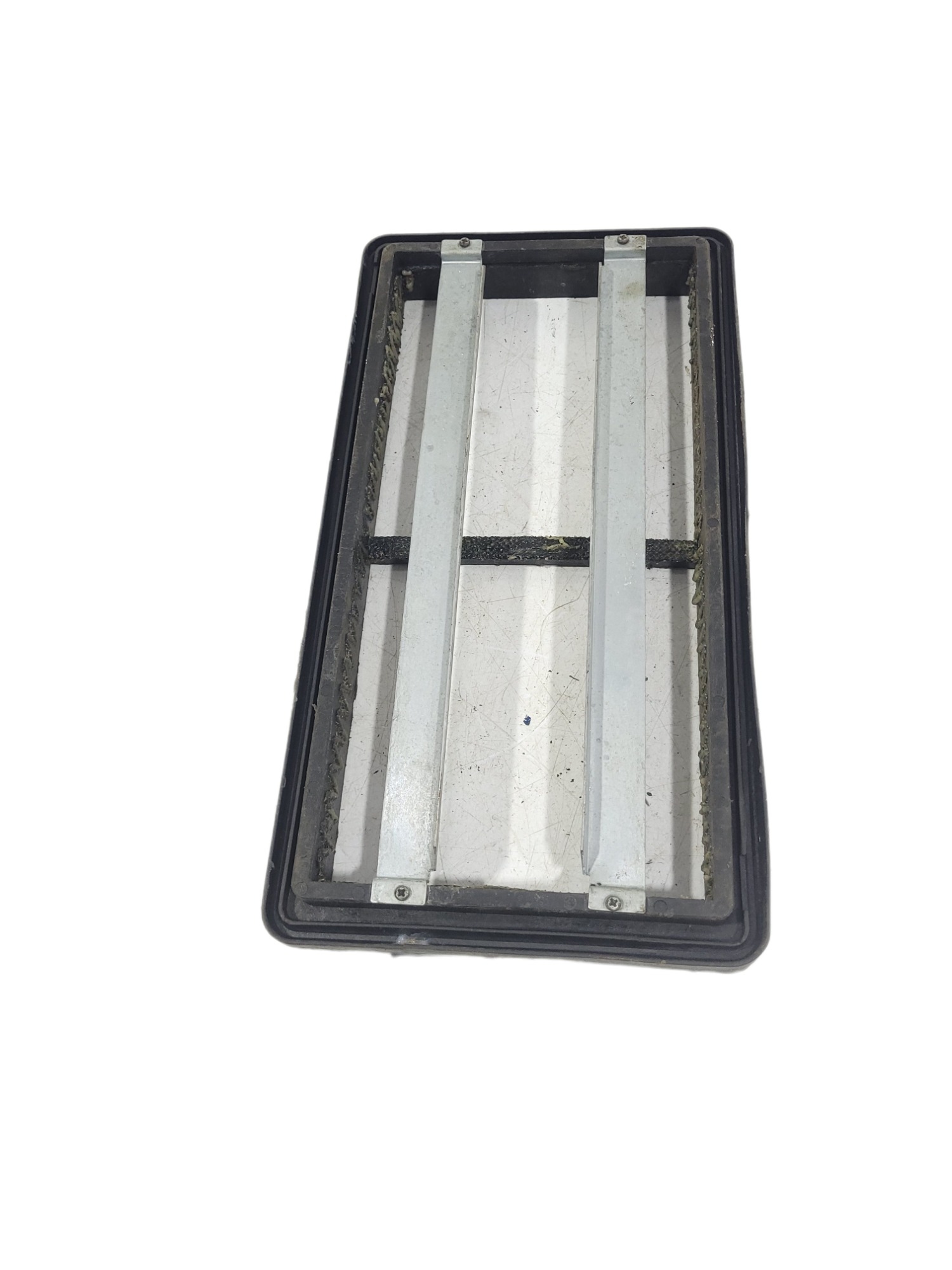 Carcaça Filtro Respiro Iveco Stralisn 504209107 1