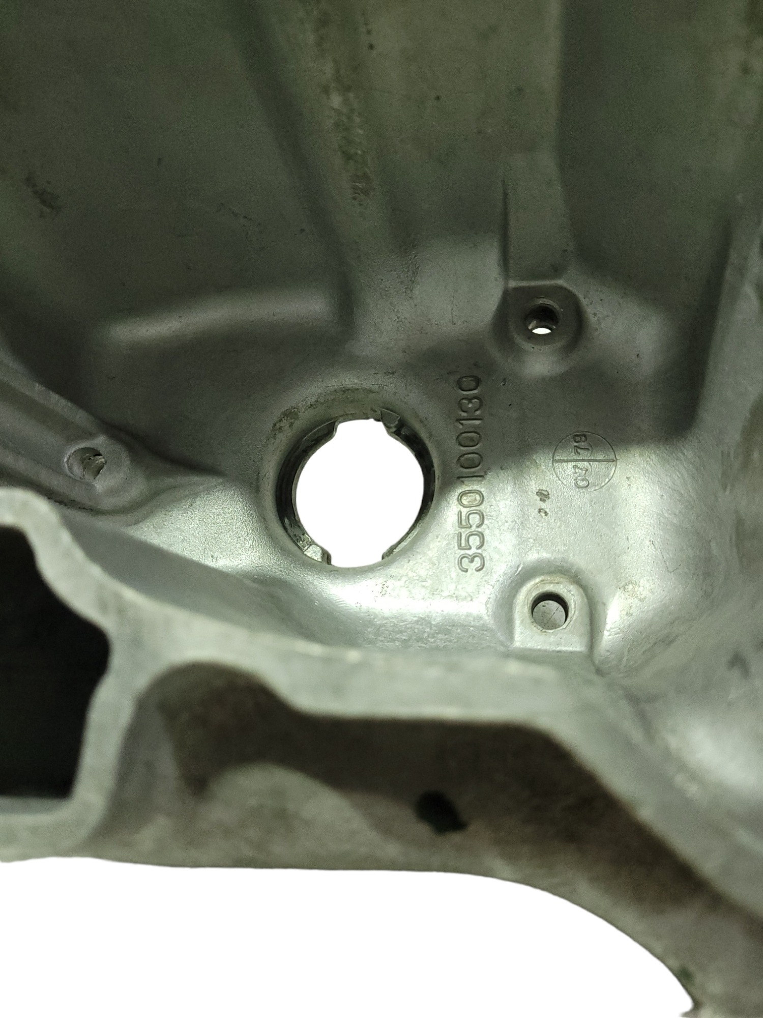 Tampa Válvula Motor M Benz3550100130 5