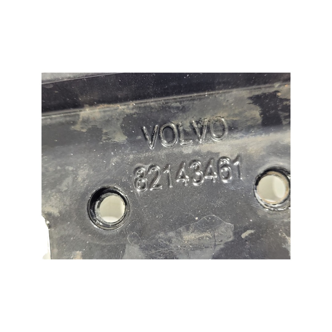 Suporte Paralama Dianteiro Cabine Volvo  82143461 Não Se Aplica 5