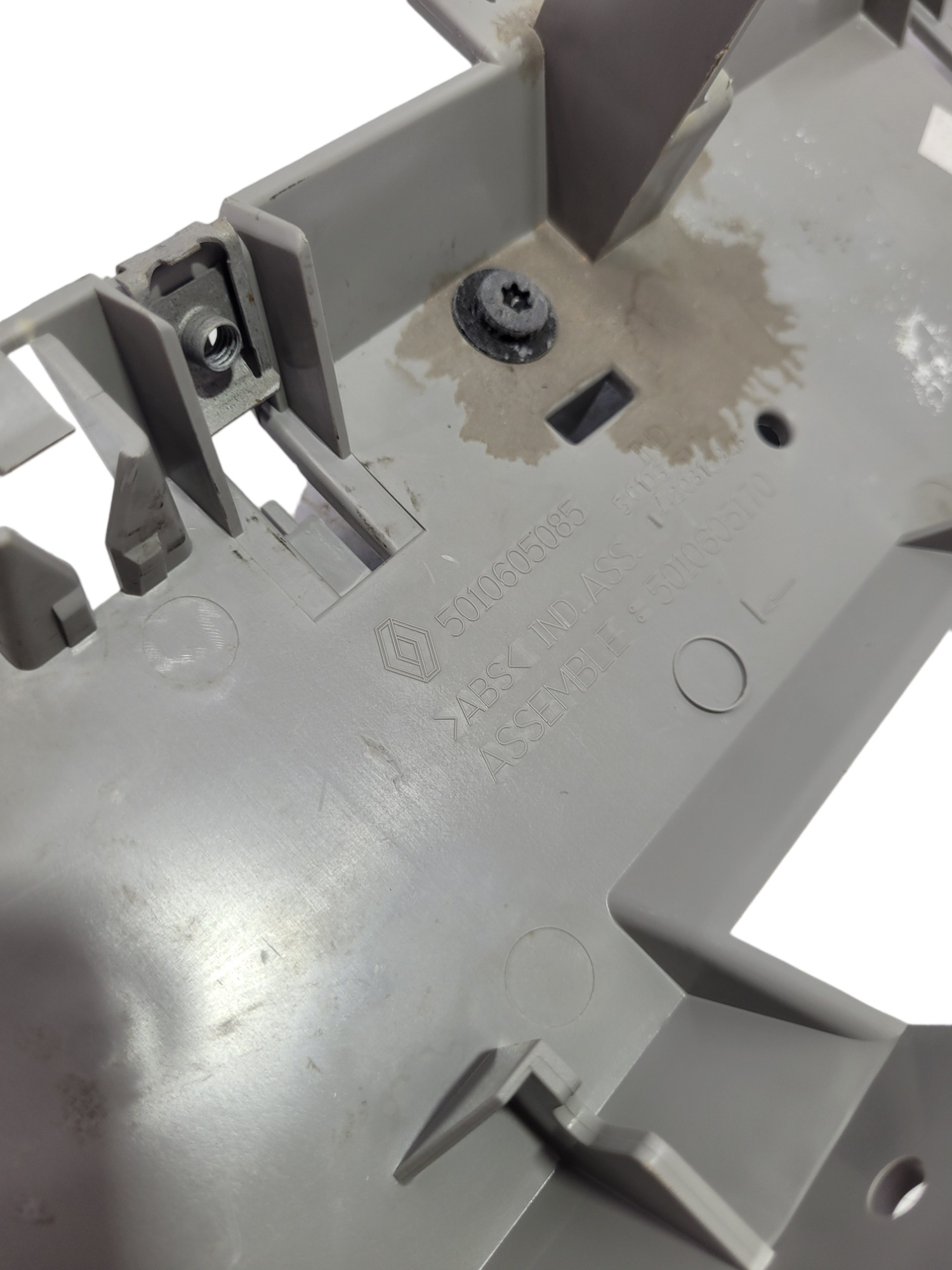 Moldura Painel Volvo Vm 5010605085 5
