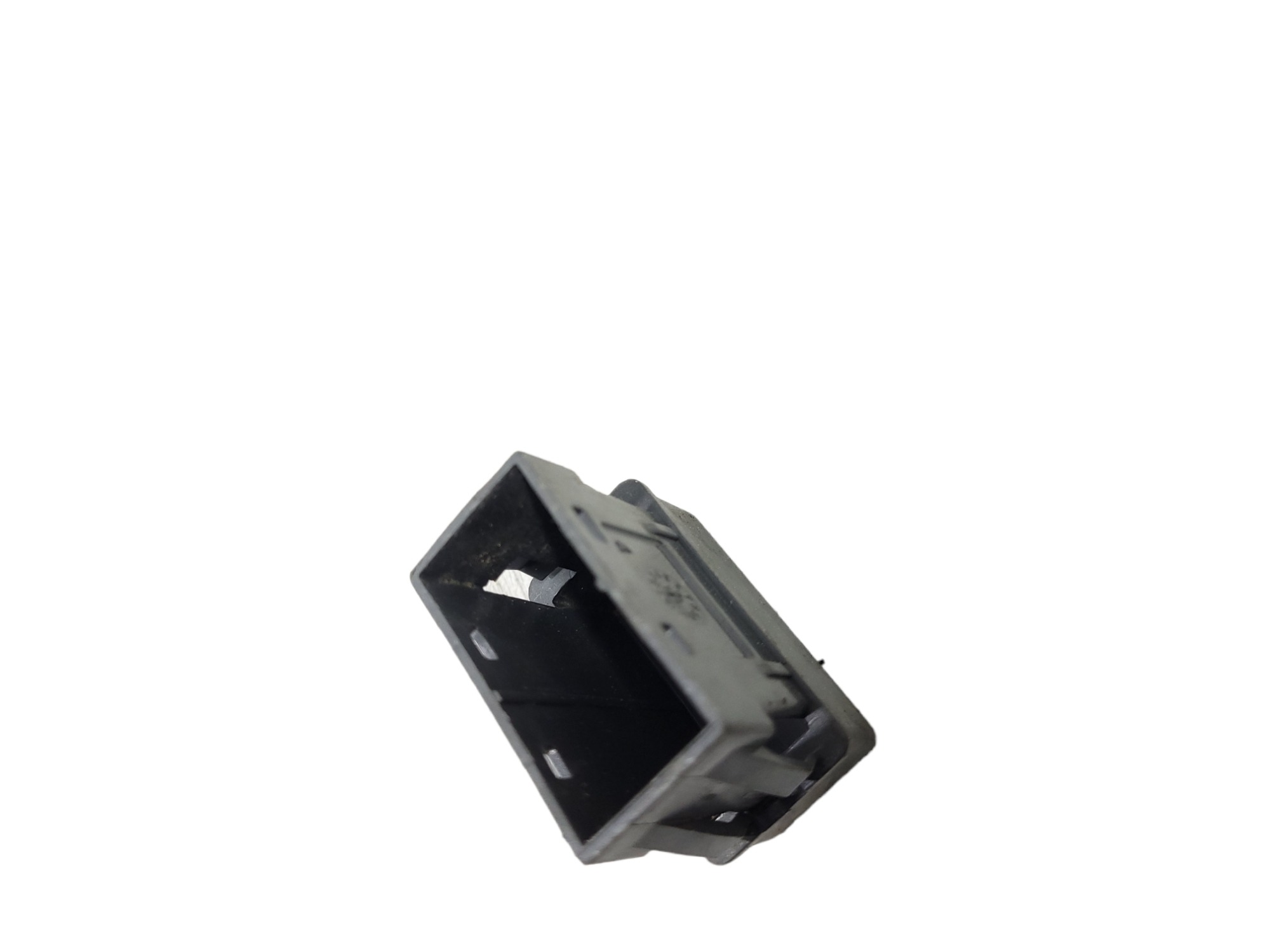 Tampa Cega Volvo Vm 82483 085 3