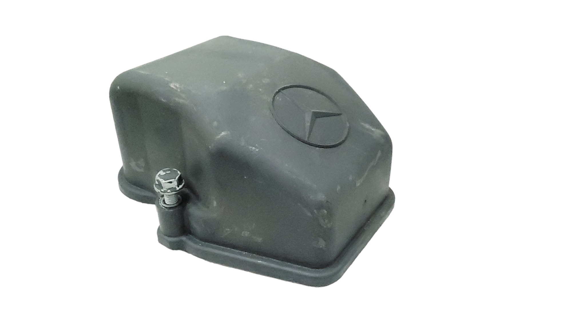 Tampa Valvula Mb Axor Preto 3