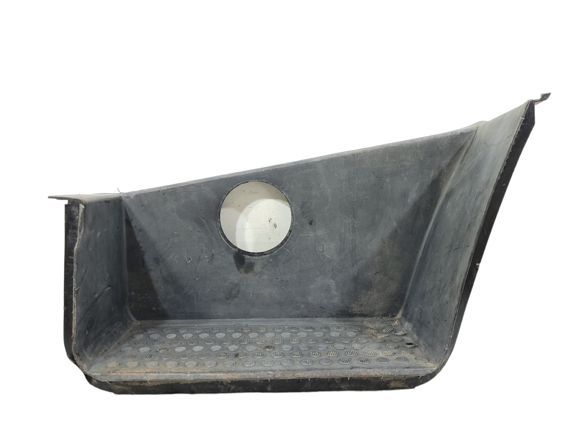 Estribo Plástico M Benz 1620 6886867128 1