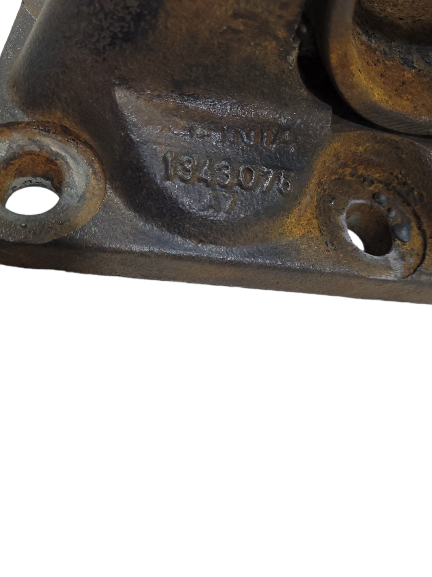 Suporte Cabine Esquerdo Scanian 1343075 5