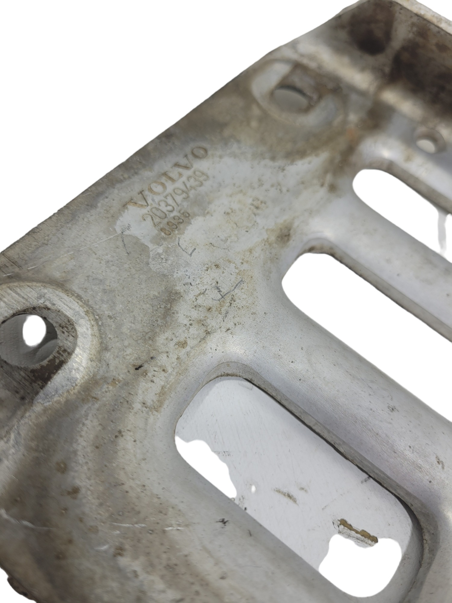 Pisantedo Estribo Volvo 20379439 4