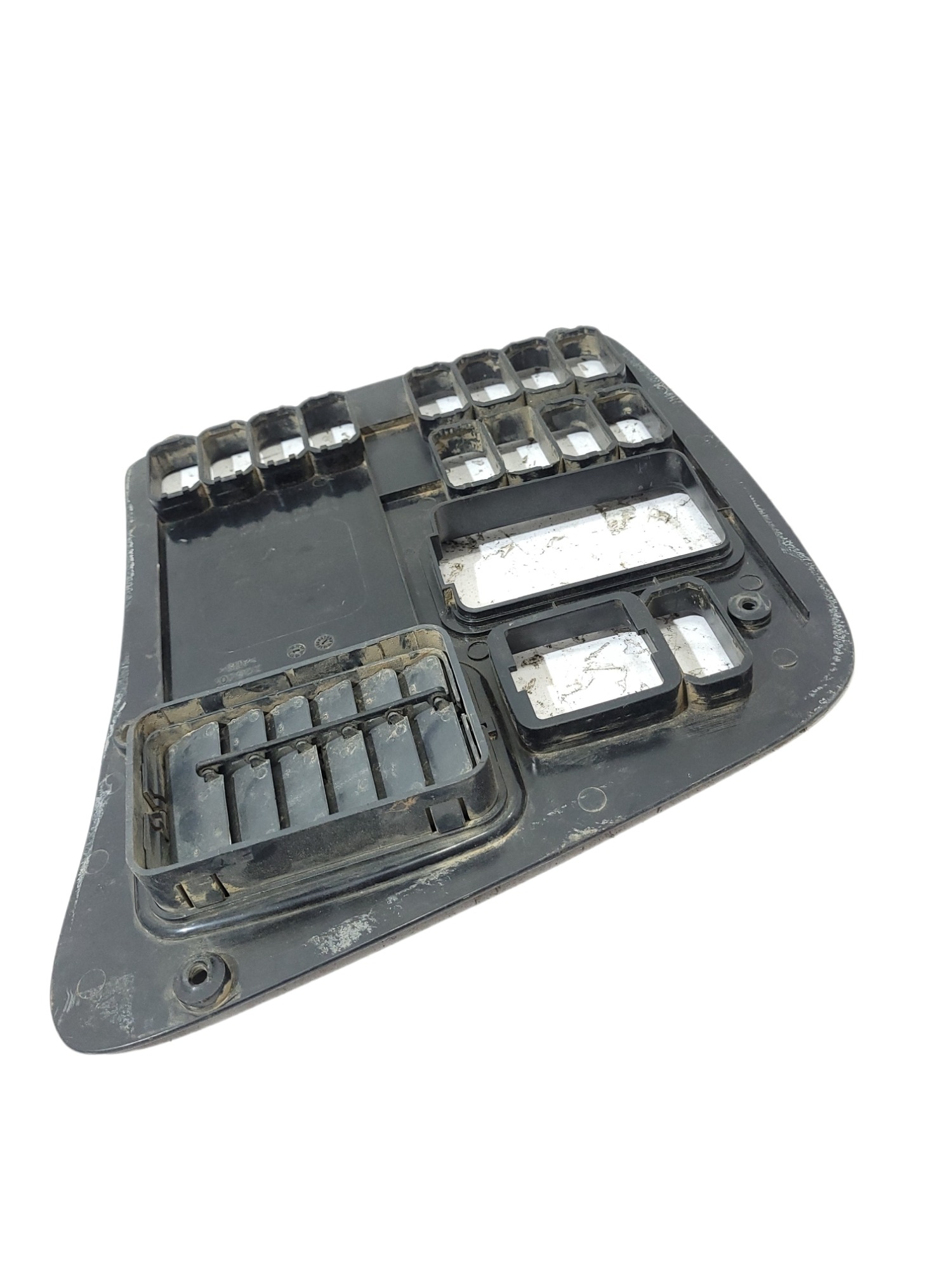 Moldura Painel Difusor Atego  Não Se Aplica 3