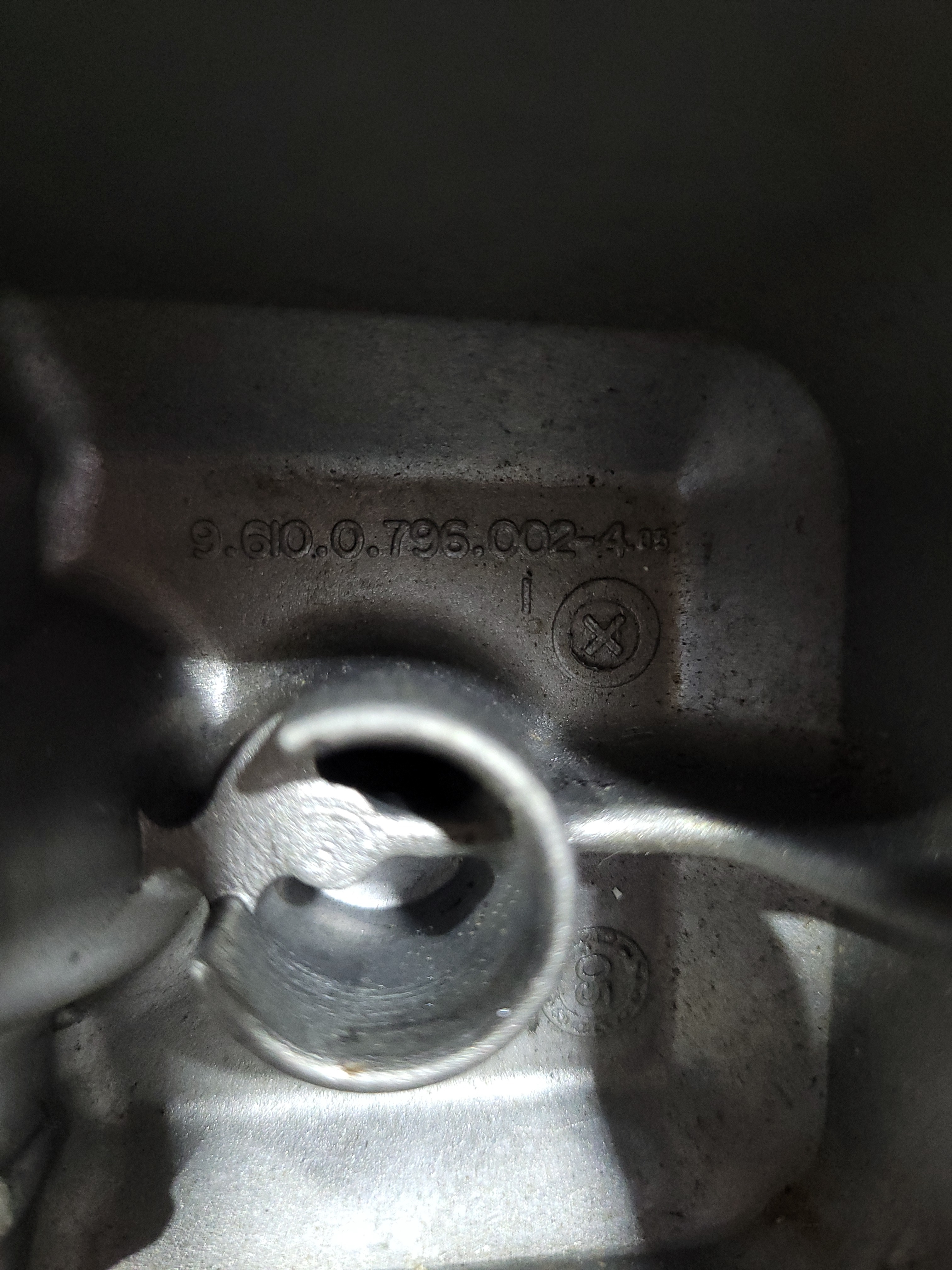 Tampa Válvula Motor Mwm X10n 961007960024 5