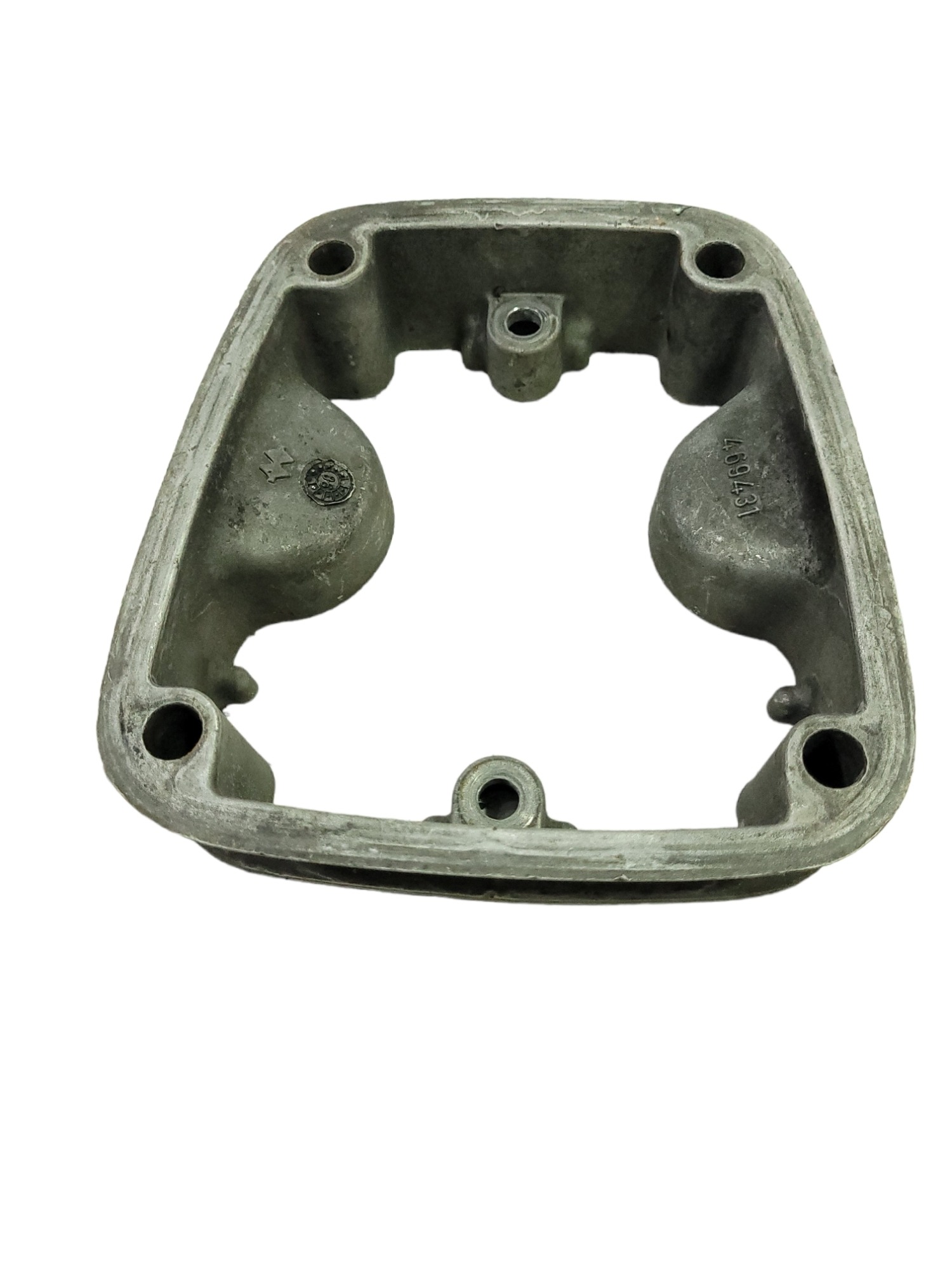 Suporte Tampa Válvula Volvo Nl469431 4