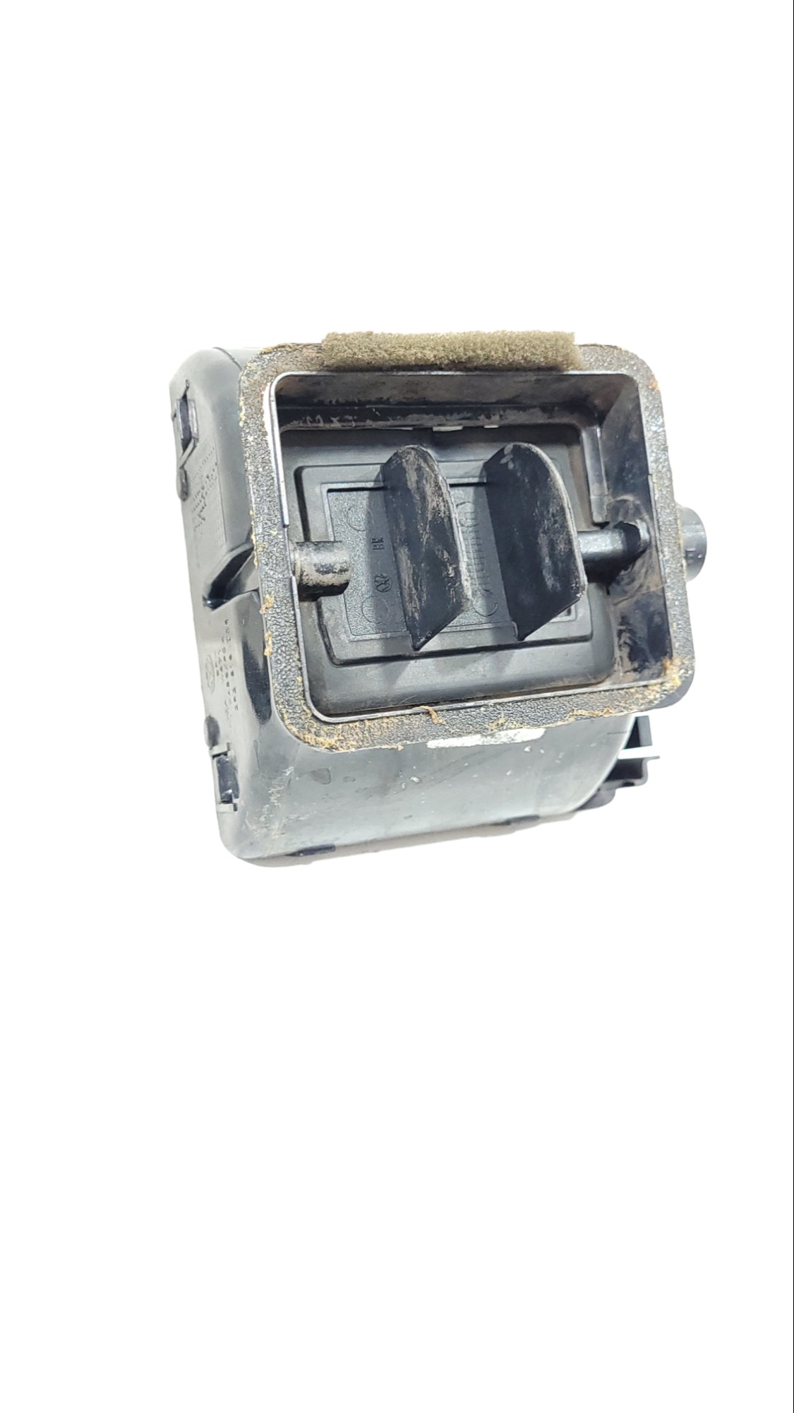 Difusor Ar Painel Direito Vw Constellation 2r2819706 5