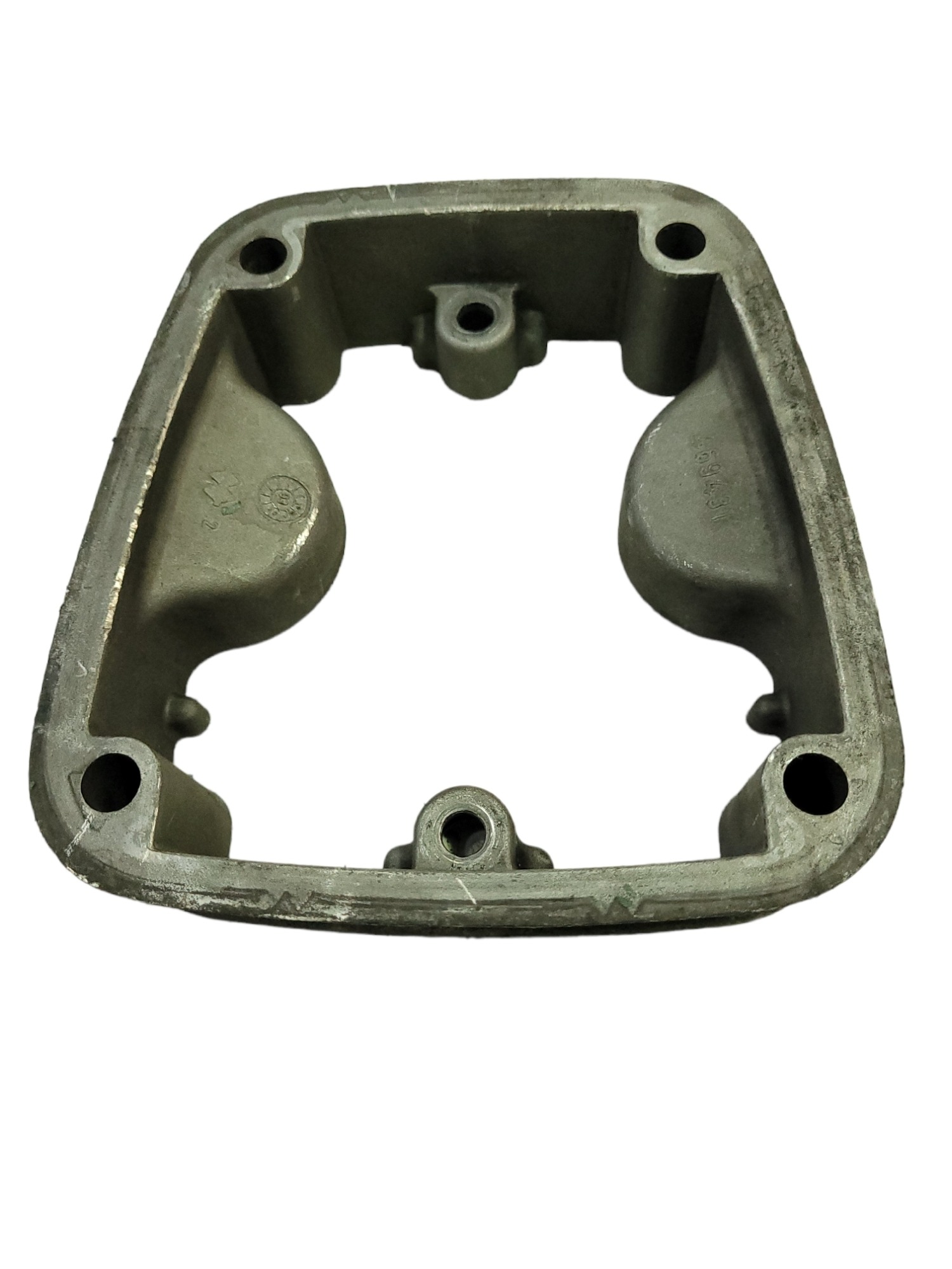 Suporte Tampa Válvula Volvo Nl469431 1