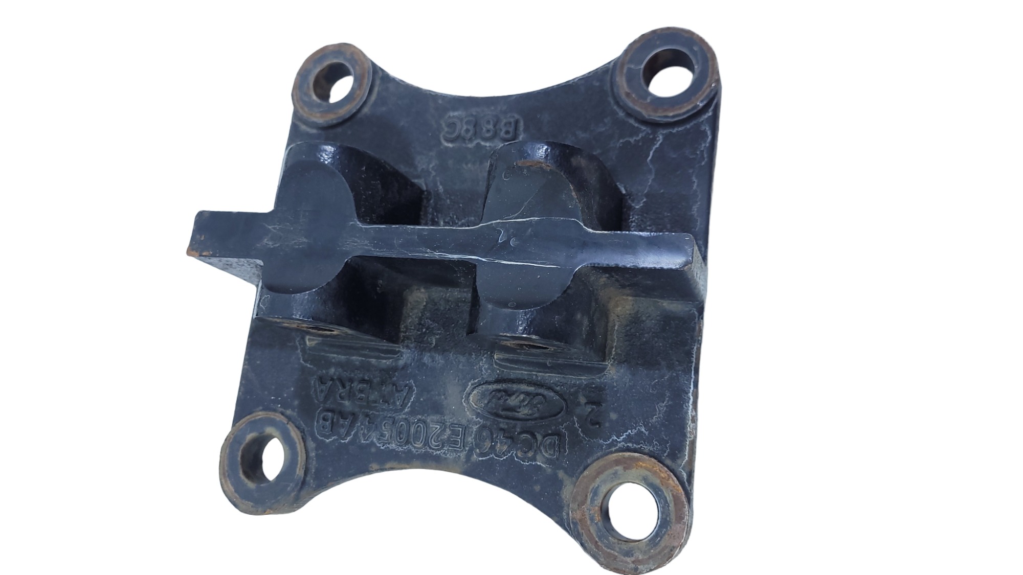 Gancho Interno Degrau Lateral Ford Cargo 1