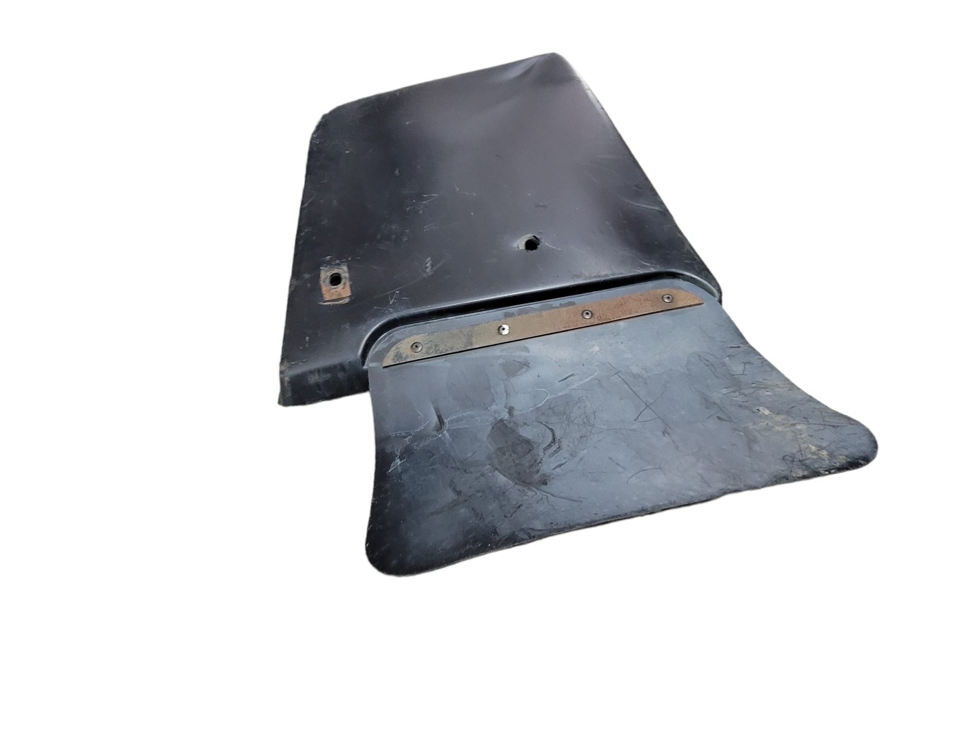 Paralama Traseiro Cabine Ford Cargo 815 2c4516k006aa Não Se Aplica 2