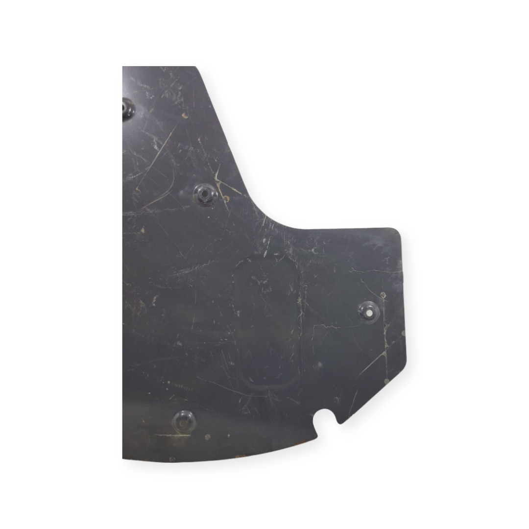 Defletor Calor Tanque Arla Volvo 21671842 4