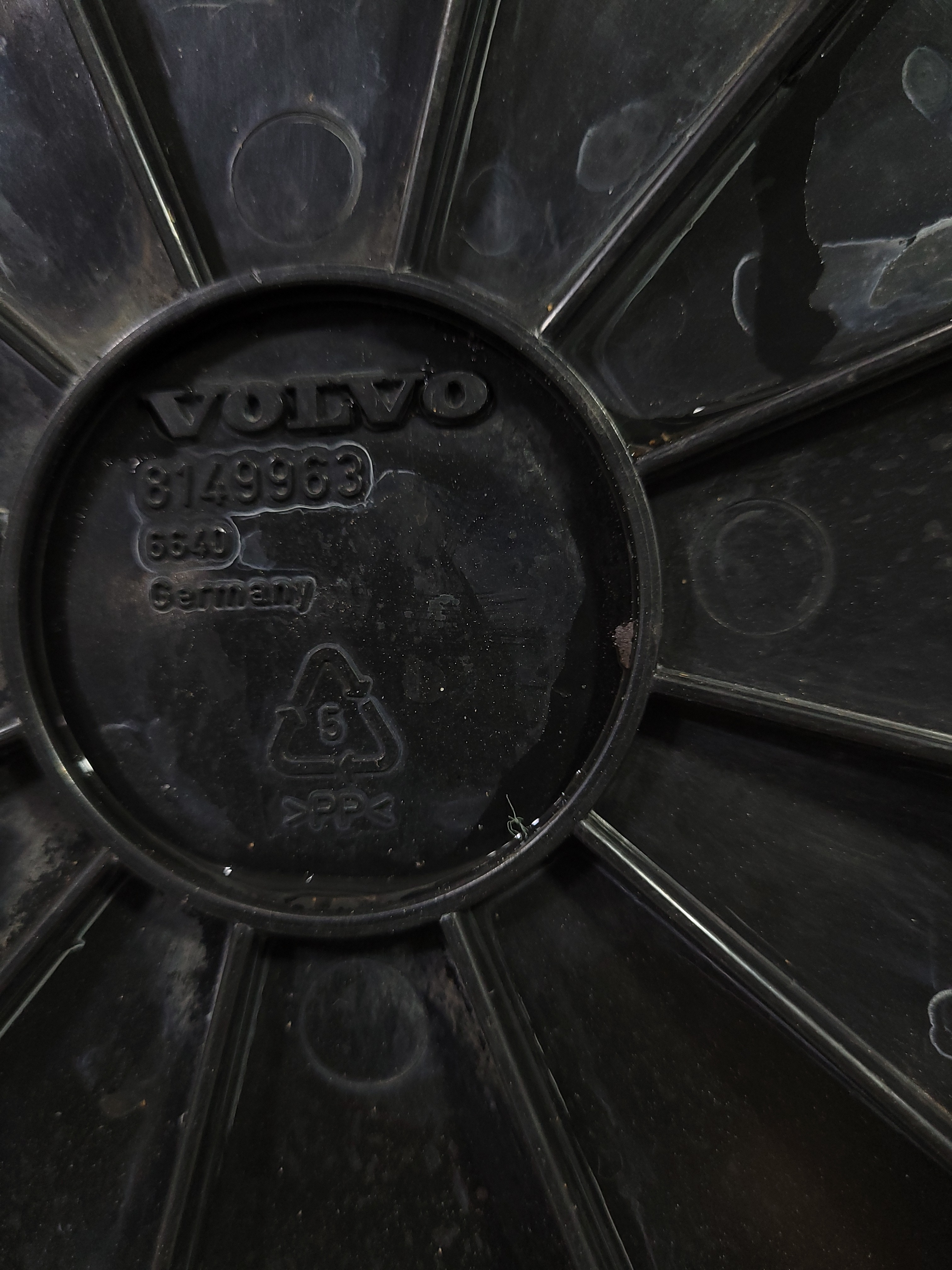 Tampa Filtro Ar Volvo Fh8149963 5