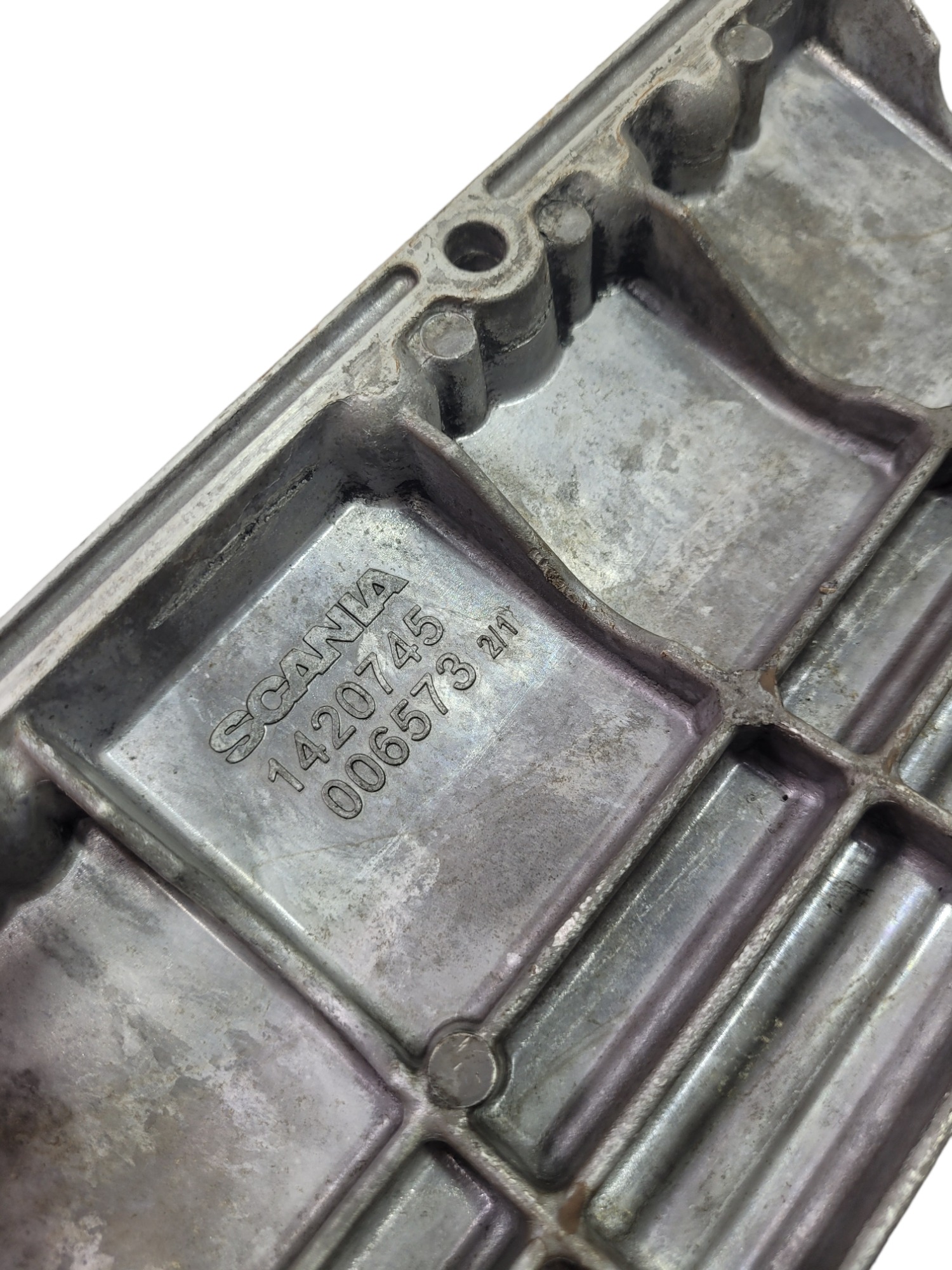 Tampa Lateral Motor Scania 1420745 5