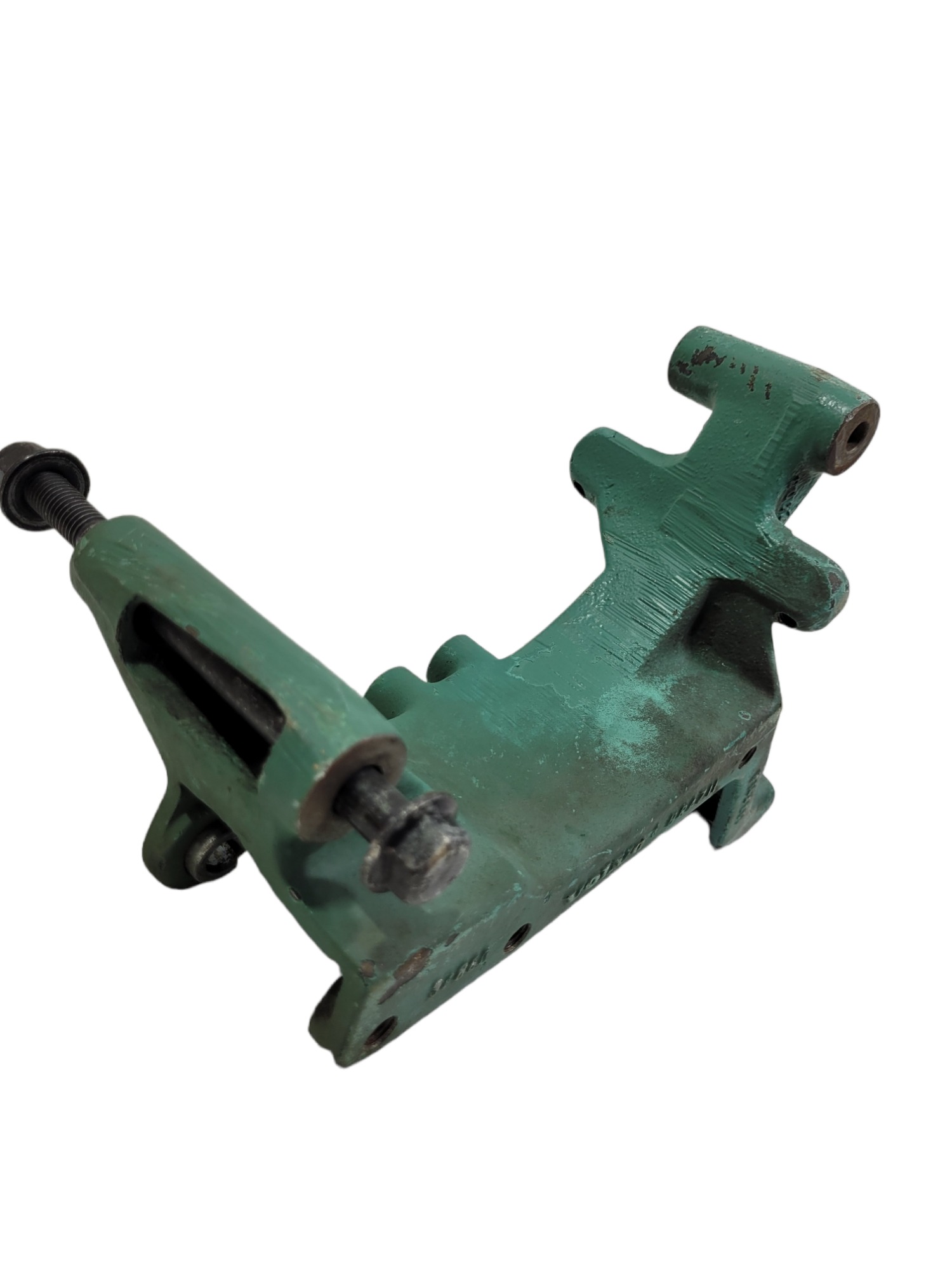 Suporte Alternador Volvo Fh 3
