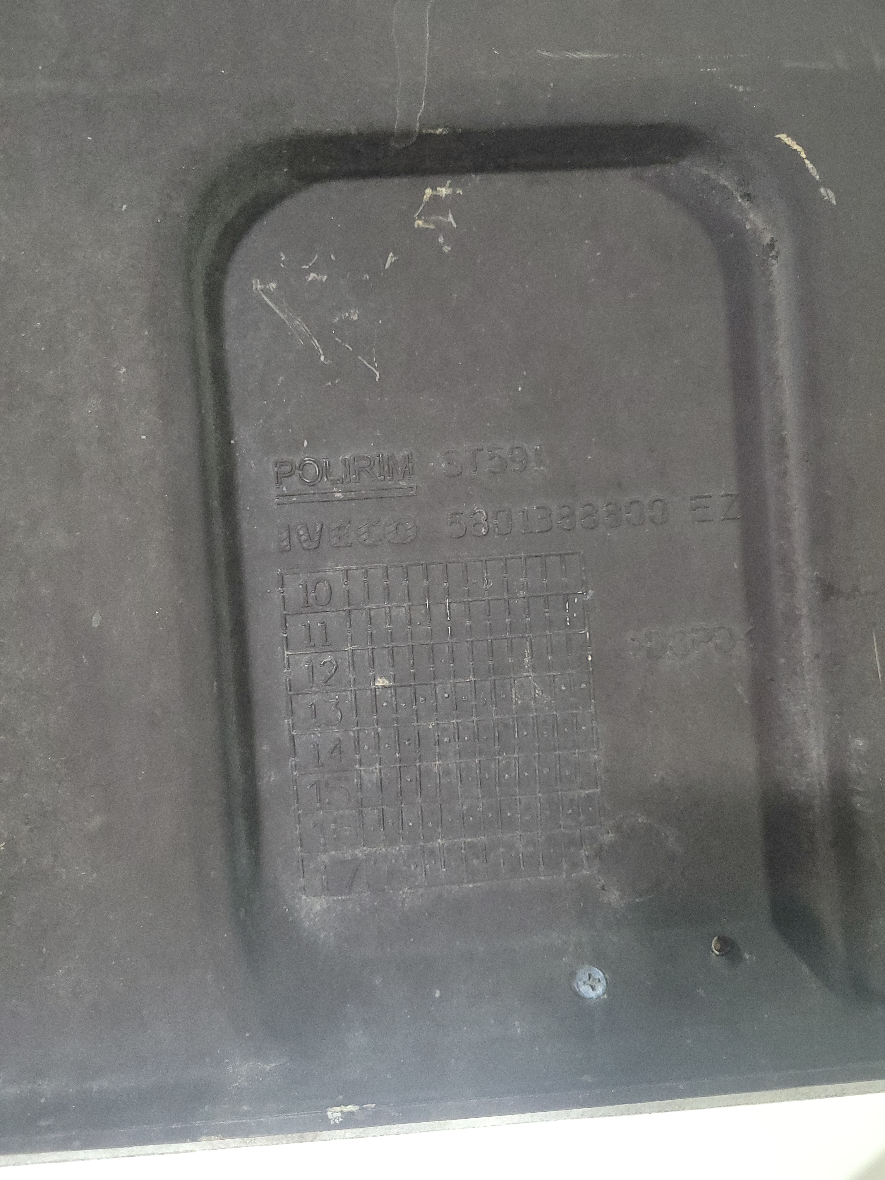 Grade Frontal Iveco * 5801388800 5