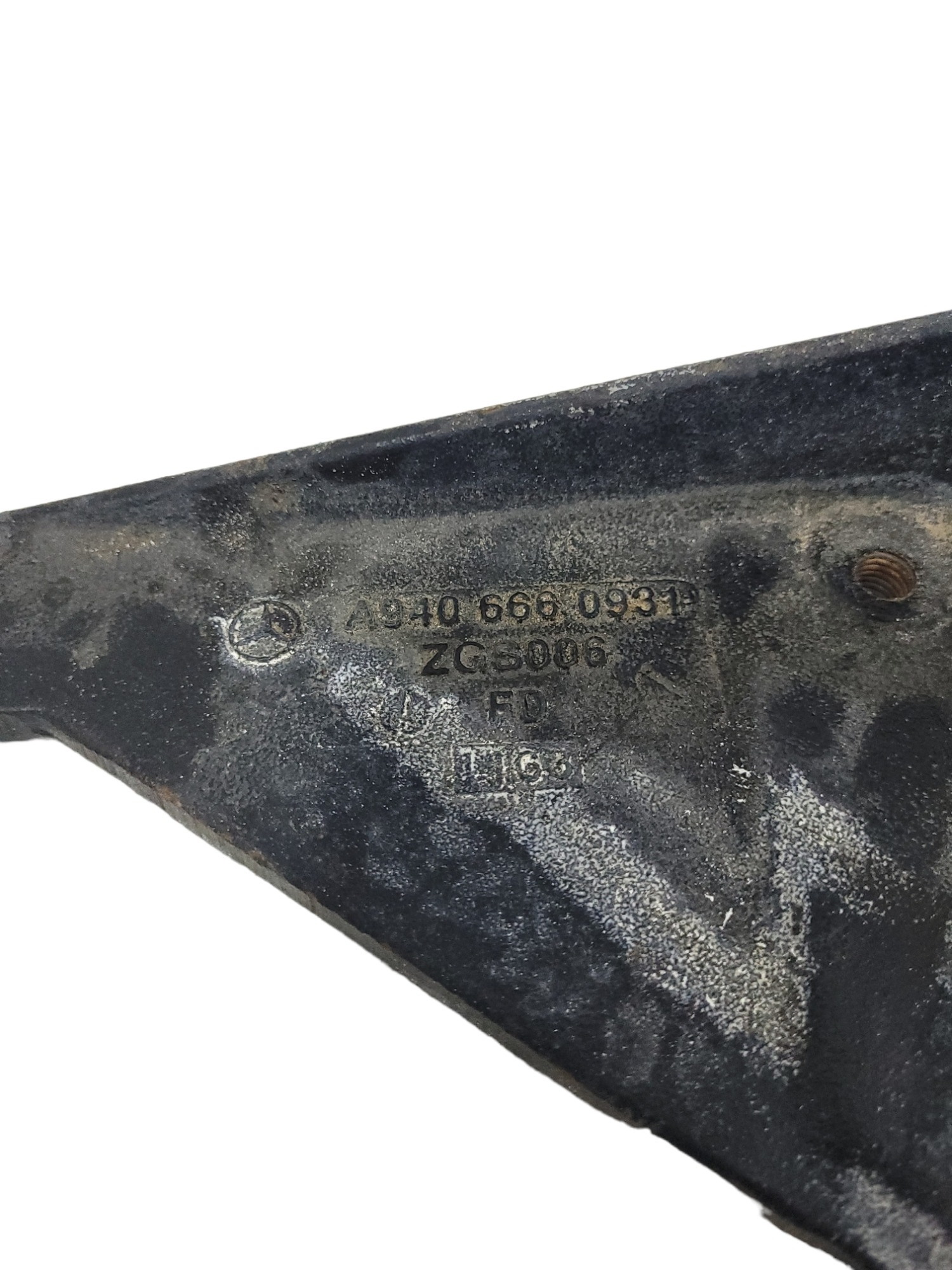 Suporte Do Estribo M Benz Axora9406660931 5