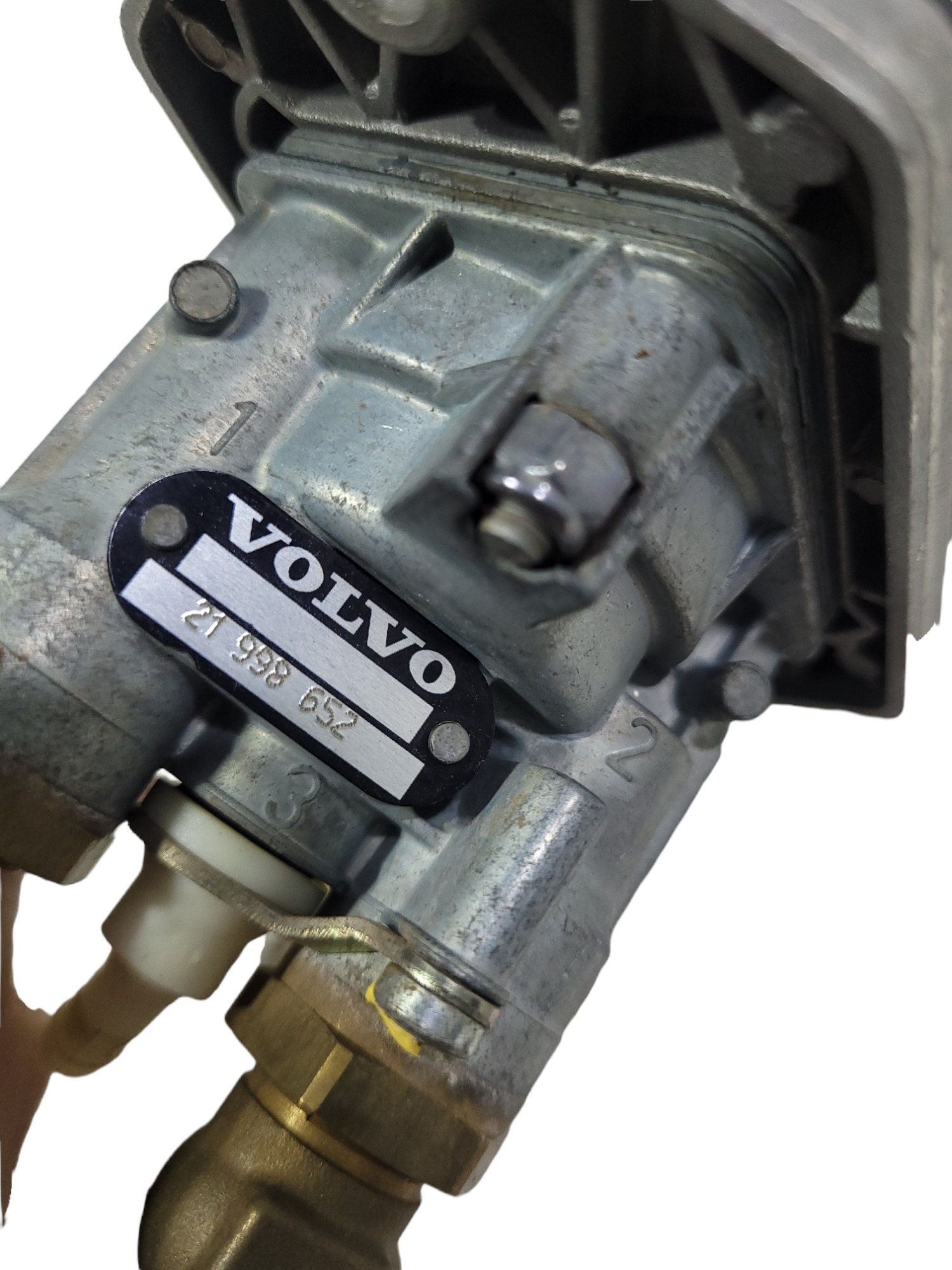 Válvula Freio Volvo / 21998652 7